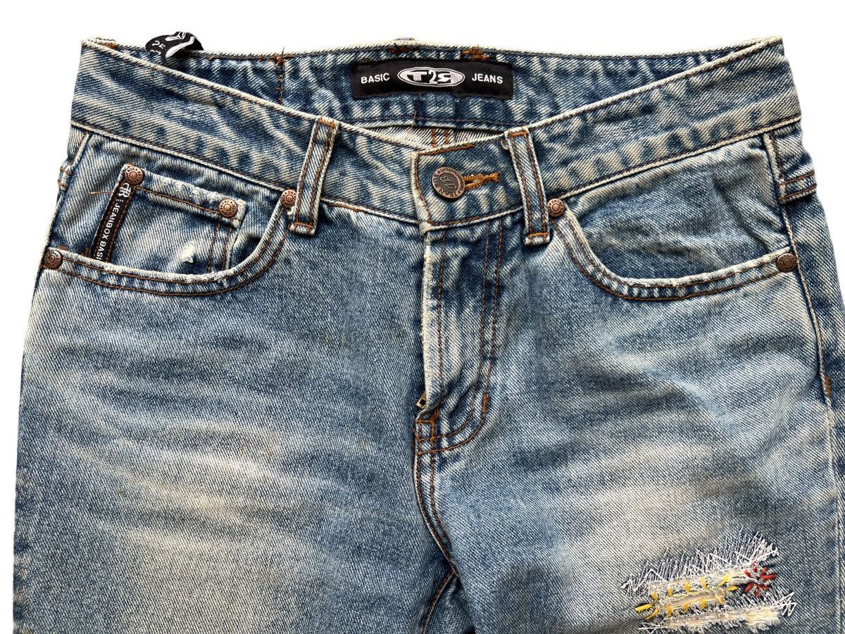 Beauty Beast × Japanese Brand Japan Sashiko Ripped Patchwork Faded Denim Flare Jeans 26x30 Size 26" / US 2 / IT 38 - 7 Thumbnail