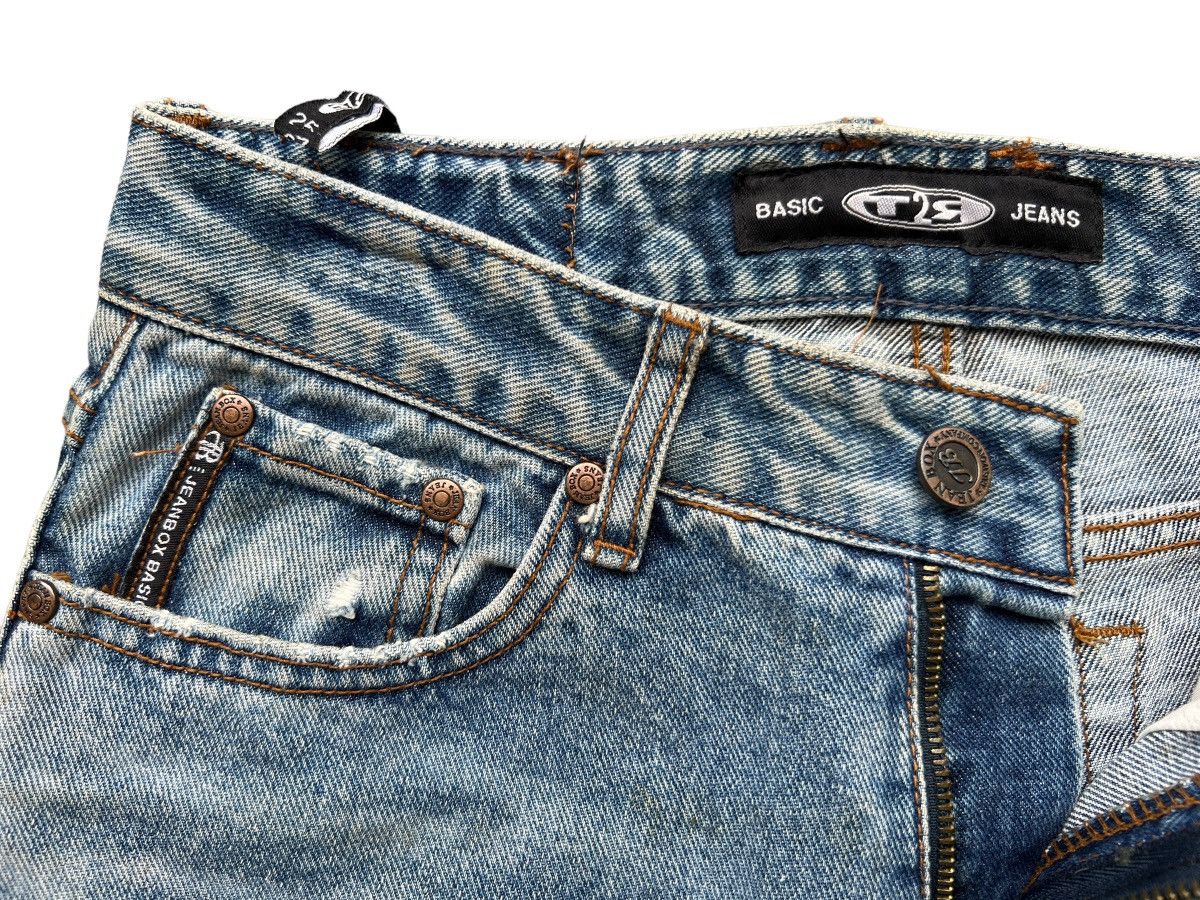 Beauty Beast × Japanese Brand Japan Sashiko Ripped Patchwork Faded Denim Flare Jeans 26x30 Size 26" / US 2 / IT 38 - 9 Thumbnail