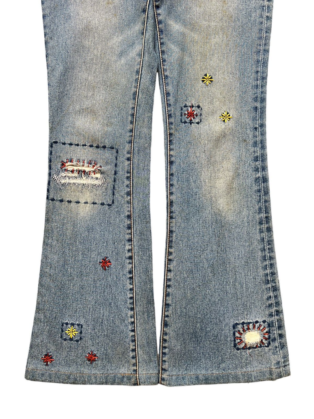 Beauty Beast × Japanese Brand Japan Sashiko Ripped Patchwork Faded Denim Flare Jeans 26x30 Size 26" / US 2 / IT 38 - 5 Thumbnail