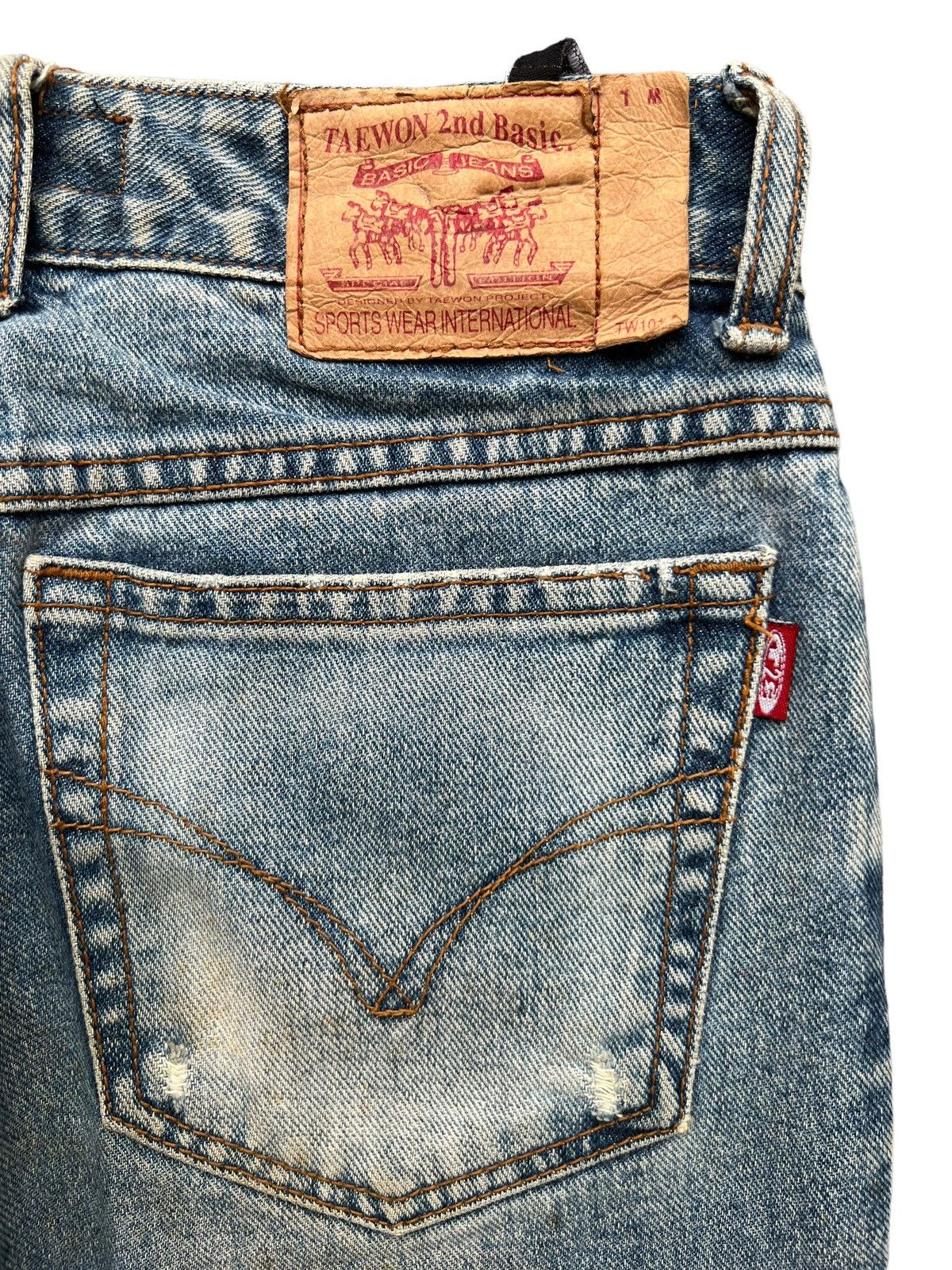 Beauty Beast × Japanese Brand Japan Sashiko Ripped Patchwork Faded Denim Flare Jeans 26x30 Size 26" / US 2 / IT 38 - 8 Thumbnail