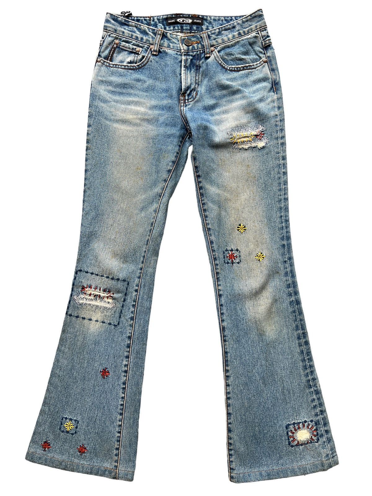 Beauty Beast × Japanese Brand Japan Sashiko Ripped Patchwork Faded Denim Flare Jeans 26x30 Size 26" / US 2 / IT 38 - 2 Thumbnail