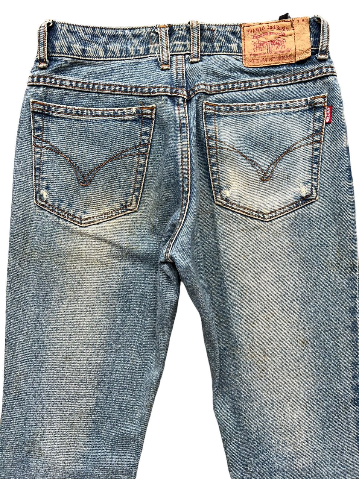 Beauty Beast × Japanese Brand Japan Sashiko Ripped Patchwork Faded Denim Flare Jeans 26x30 Size 26" / US 2 / IT 38 - 6 Thumbnail