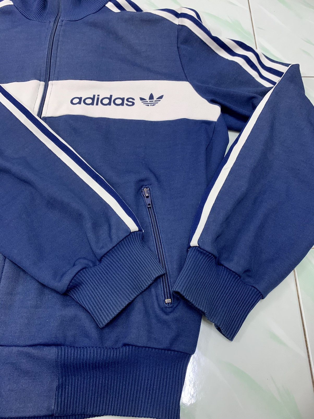 Adidas Vintage Adidas Jacket retro sun faded Size US L / EU 52-54 / 3 - 6 Thumbnail
