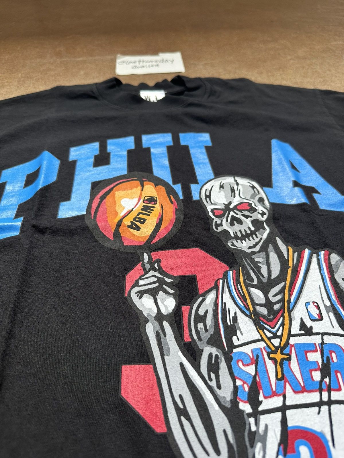 Warren Lotas Warren Lotas Philly Allen Iverson Tee Small Size US S / EU 44-46 / 1 - 3 Thumbnail