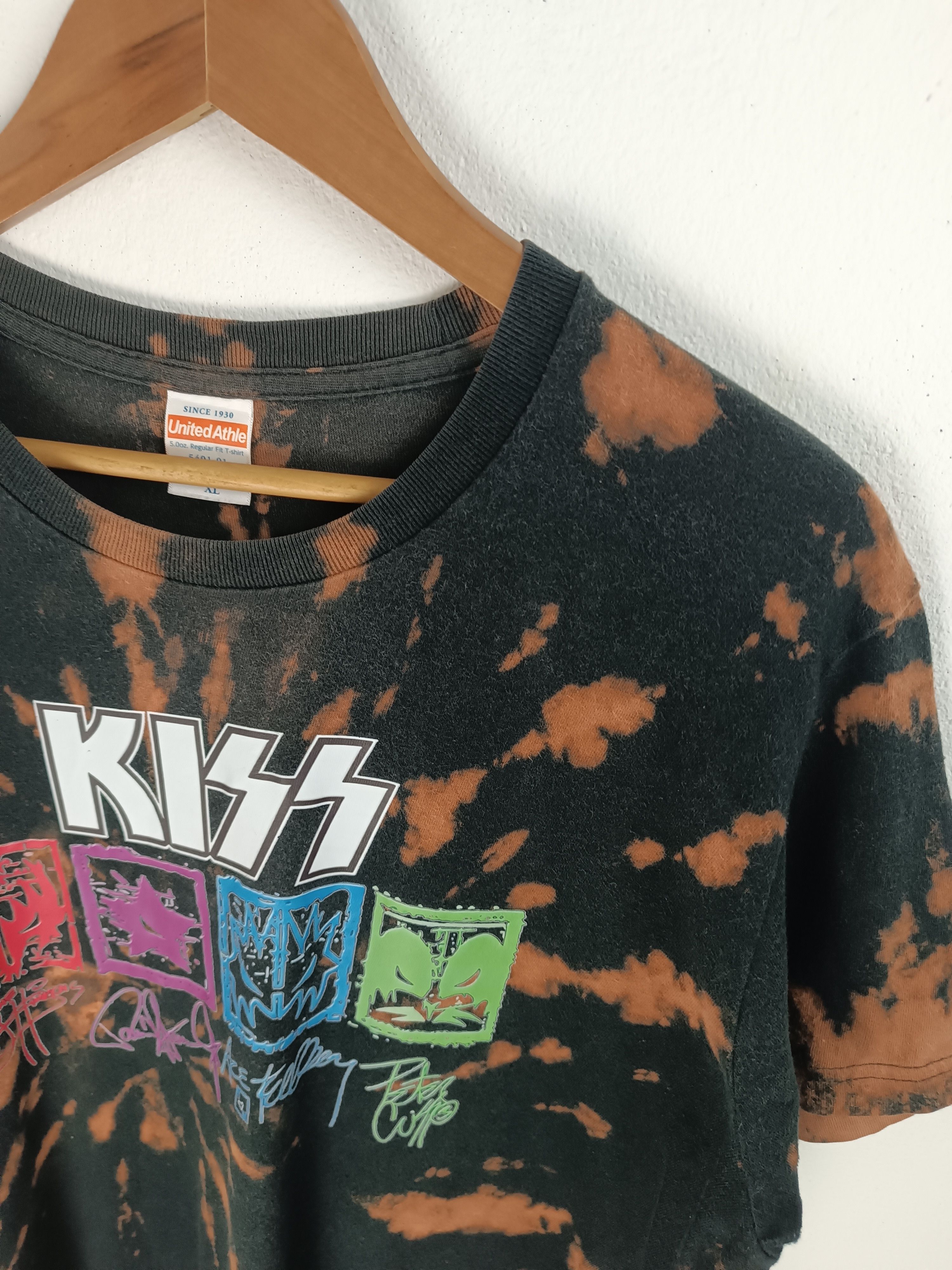 Band Tees VINTAGE KISS SIGNATURE ACID WASH (aerosmith motley crue) Size US L / EU 52-54 / 3 - 8 Thumbnail