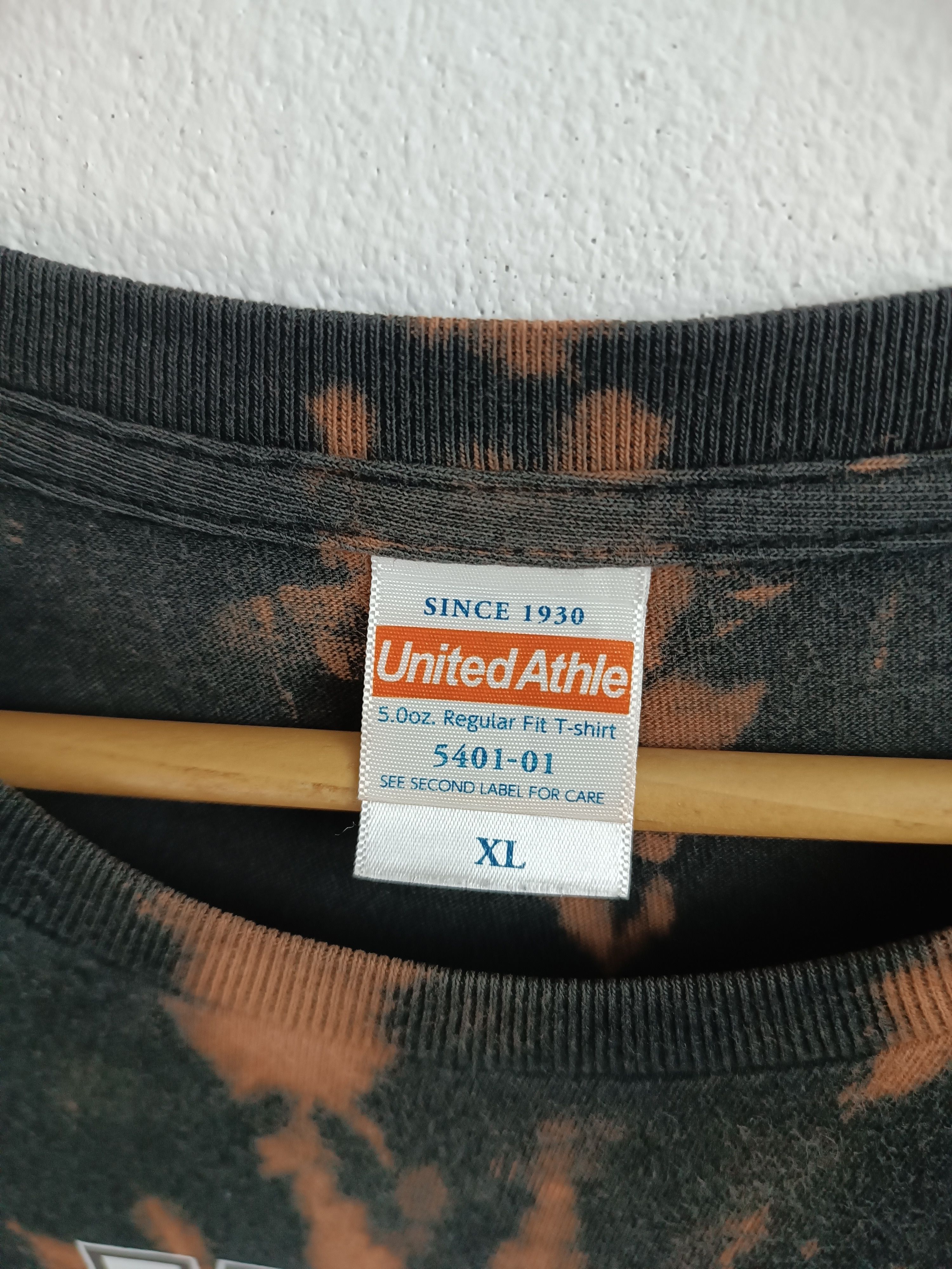 Band Tees VINTAGE KISS SIGNATURE ACID WASH (aerosmith motley crue) Size US L / EU 52-54 / 3 - 10 Thumbnail