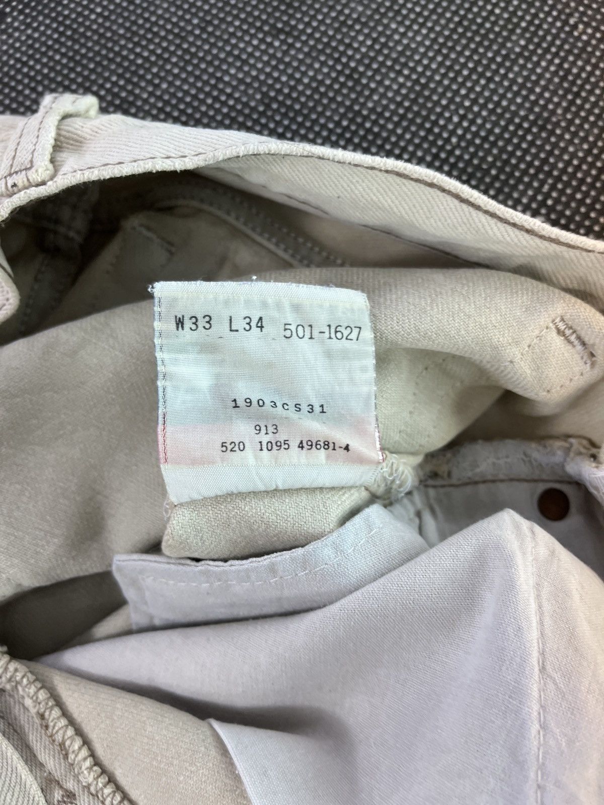 Levi's × Vintage 90s Vintage Levis 501 Distressed Jeans - J376 Size US 33 - 10 Thumbnail