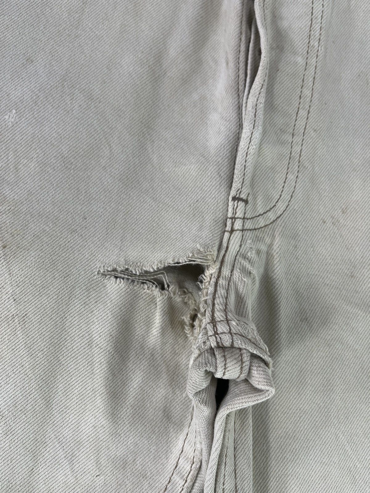 Levi's × Vintage 90s Vintage Levis 501 Distressed Jeans - J376 Size US 33 - 5 Thumbnail