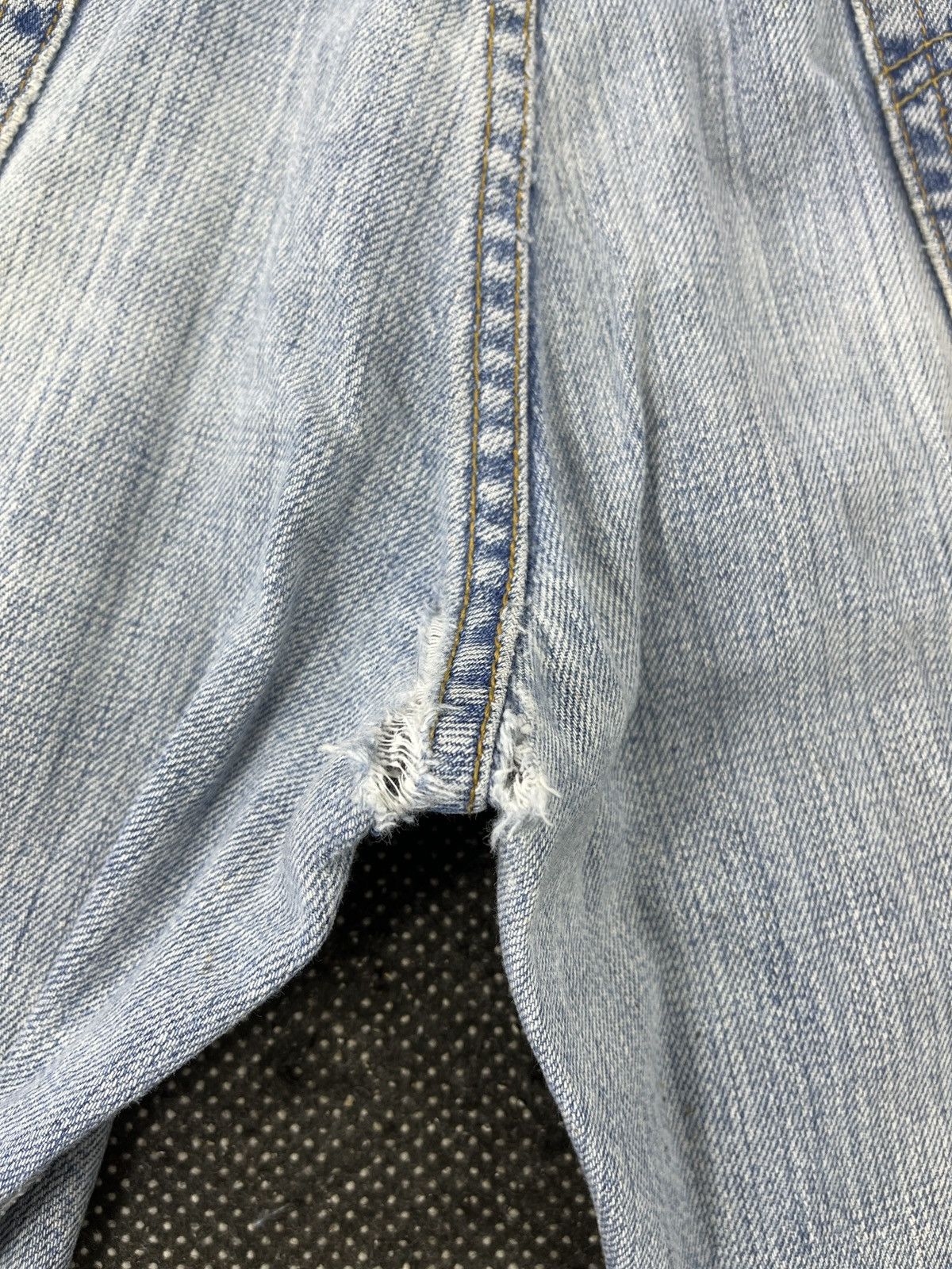 Levi's Vintage Levis 569 Light Wash Jeans - J491 Size US 35 - 9 Thumbnail
