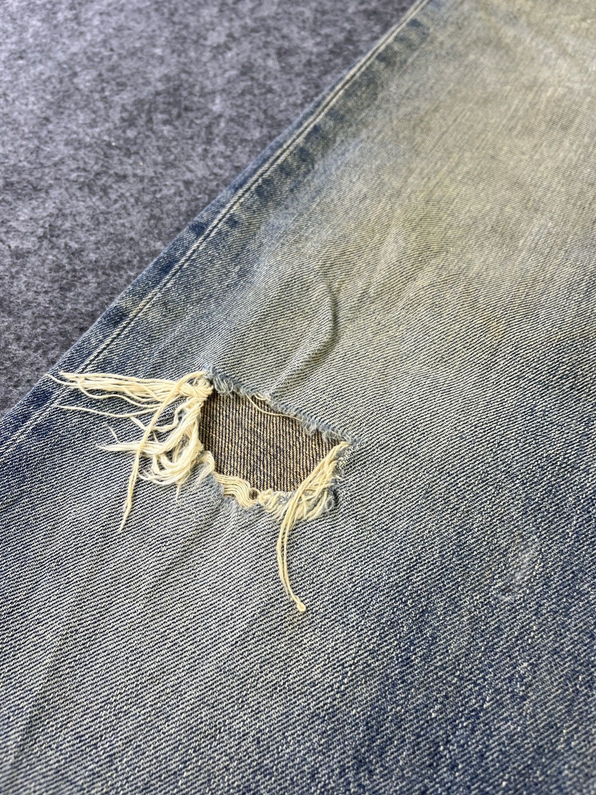 Edwin Edwin 505 XX Jeans Selvedge Distressed Denim J811 Size US 33 - 10 Thumbnail