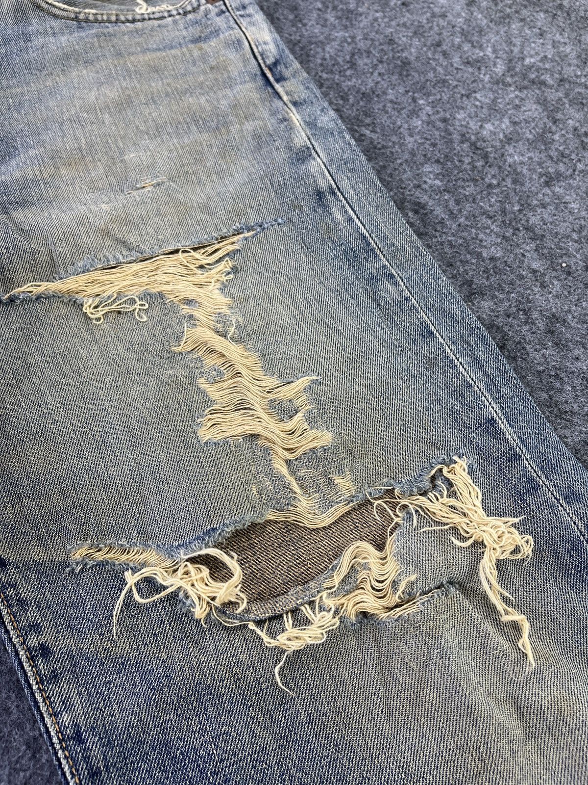 Edwin Edwin 505 XX Jeans Selvedge Distressed Denim J811 Size US 33 - 9 Thumbnail