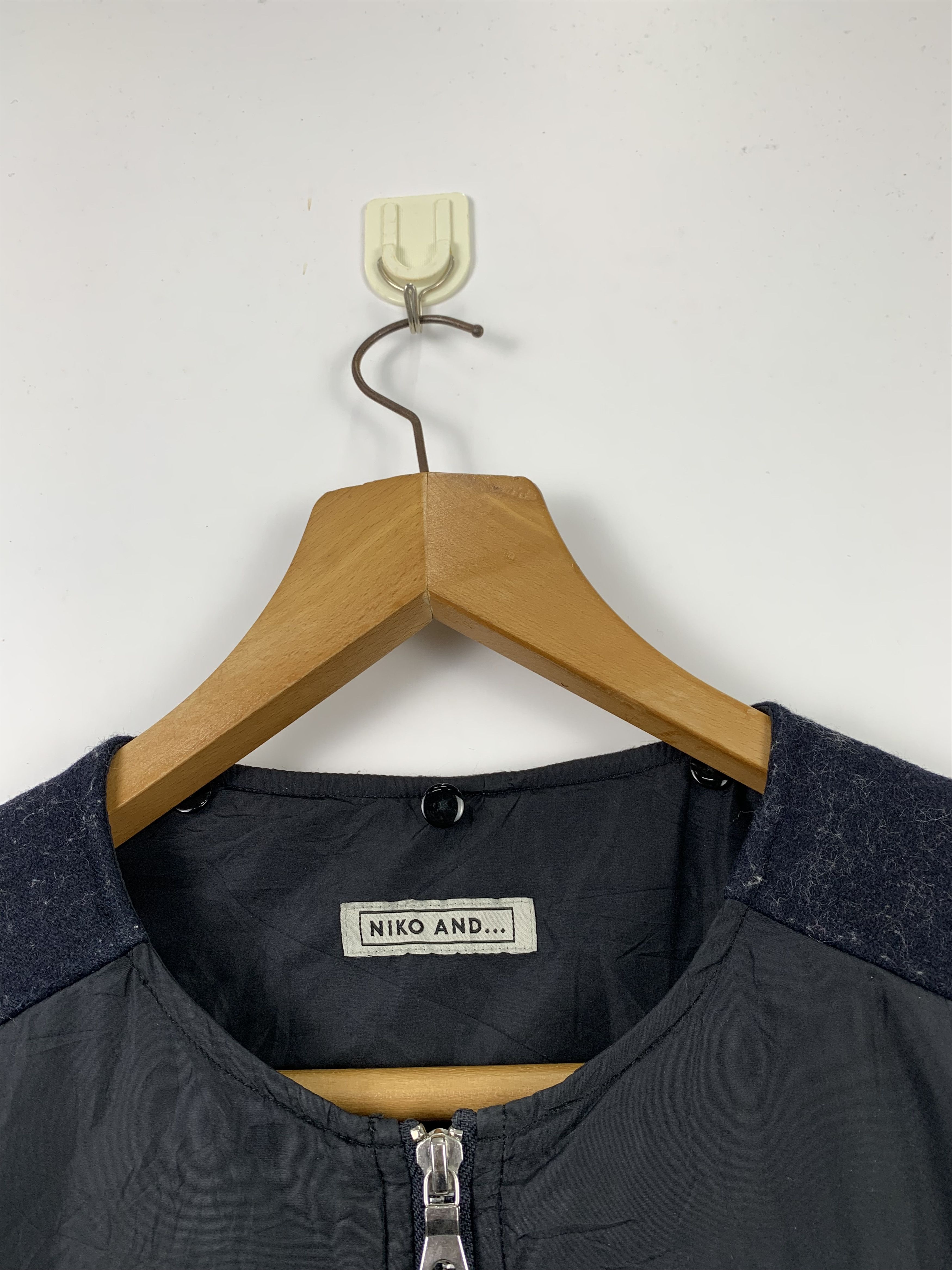 Japanese Brand Vintage NIKO AND Puffer Long Jacket Nice Design J0419 Size US M / EU 48-50 / 2 - 5 Thumbnail