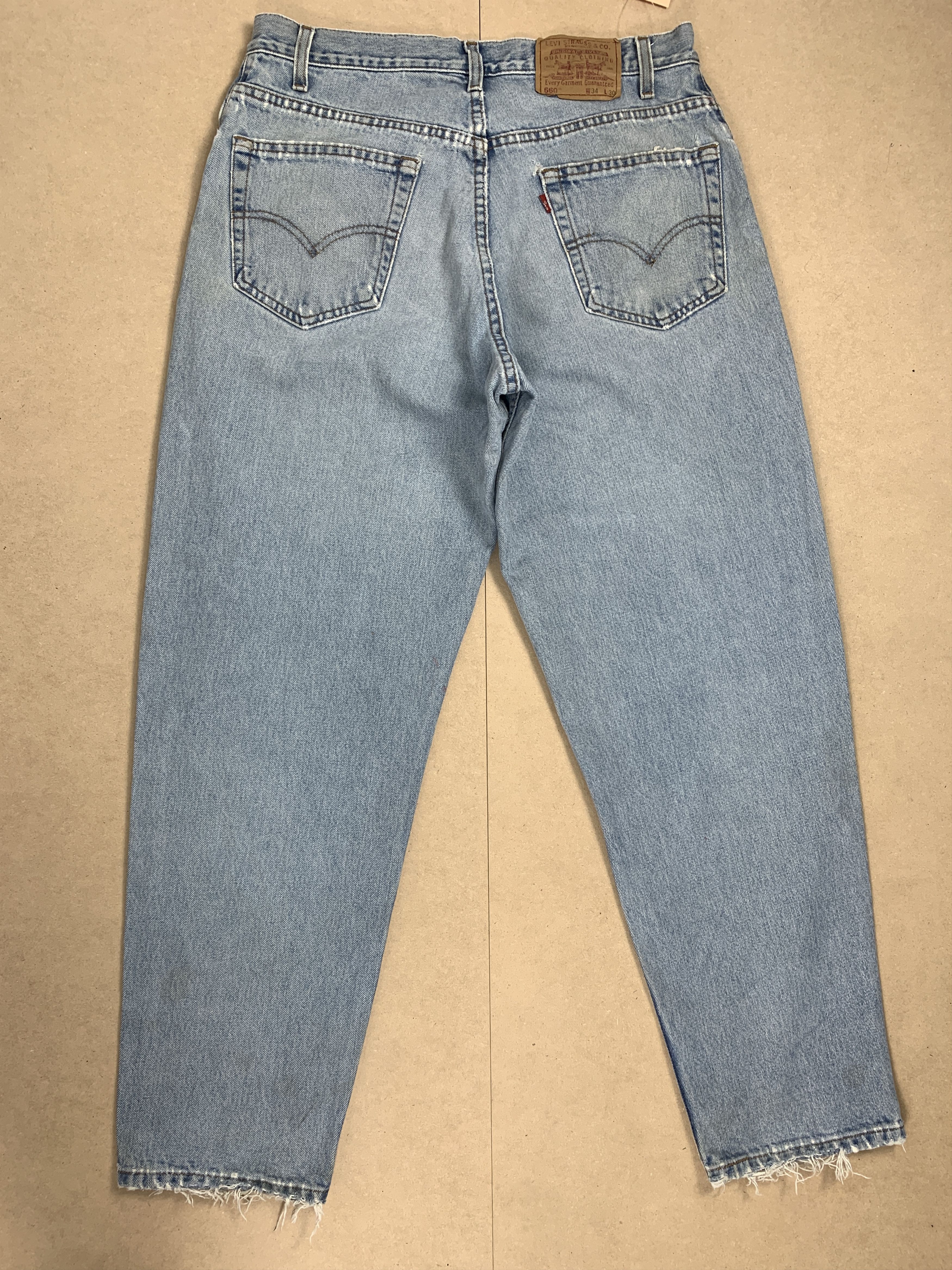 Levi's Vintage LEVI'S 560 Distressed Faded Loose Fit Tapered Leg Size US 34 / EU 50 - 7 Thumbnail