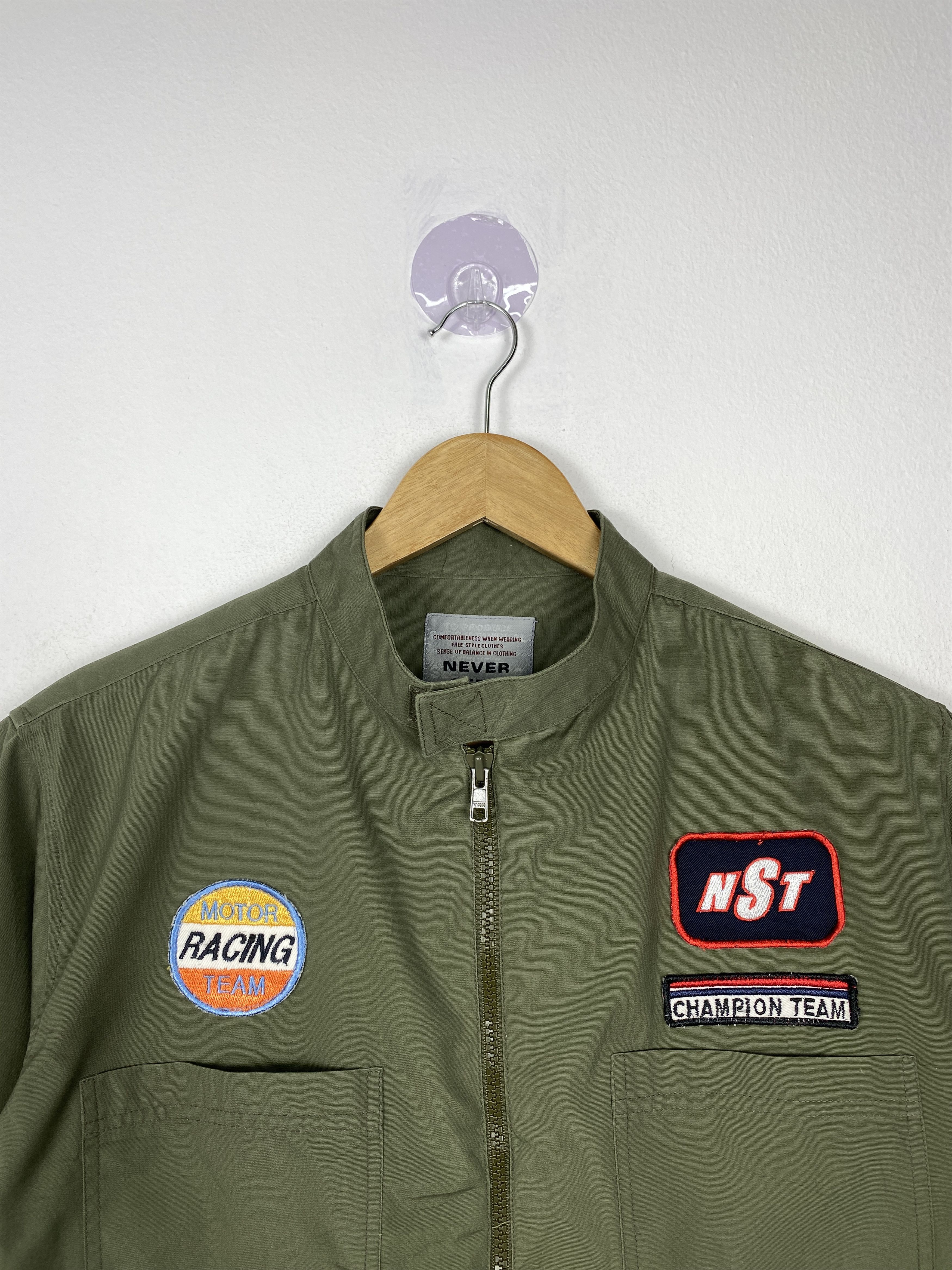 Champion Vintage MOTOR RACING CHAMPION TEAM Patches J1181 Size US S / EU 44-46 / 1 - 2 Thumbnail