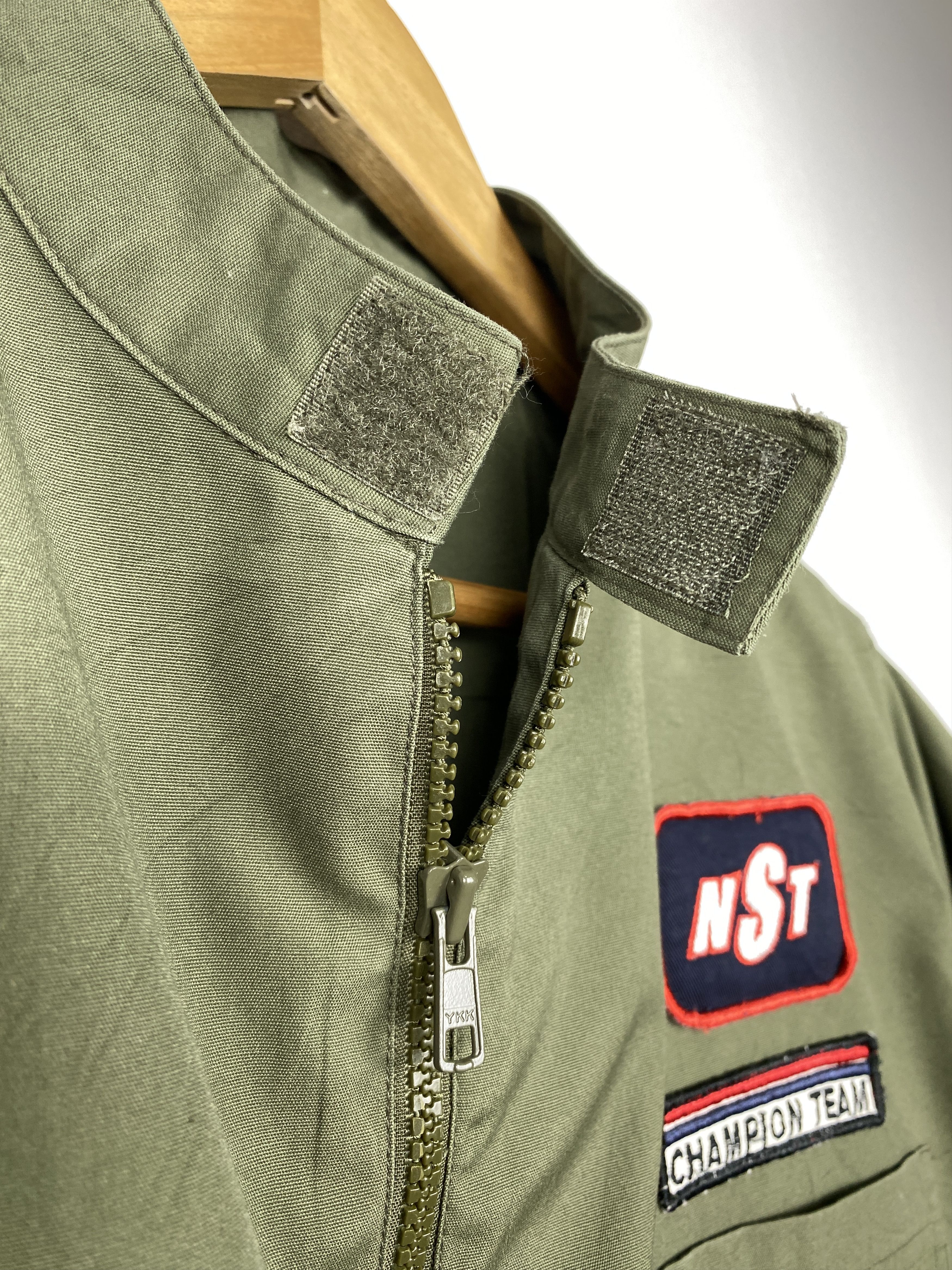 Champion Vintage MOTOR RACING CHAMPION TEAM Patches J1181 Size US S / EU 44-46 / 1 - 9 Thumbnail