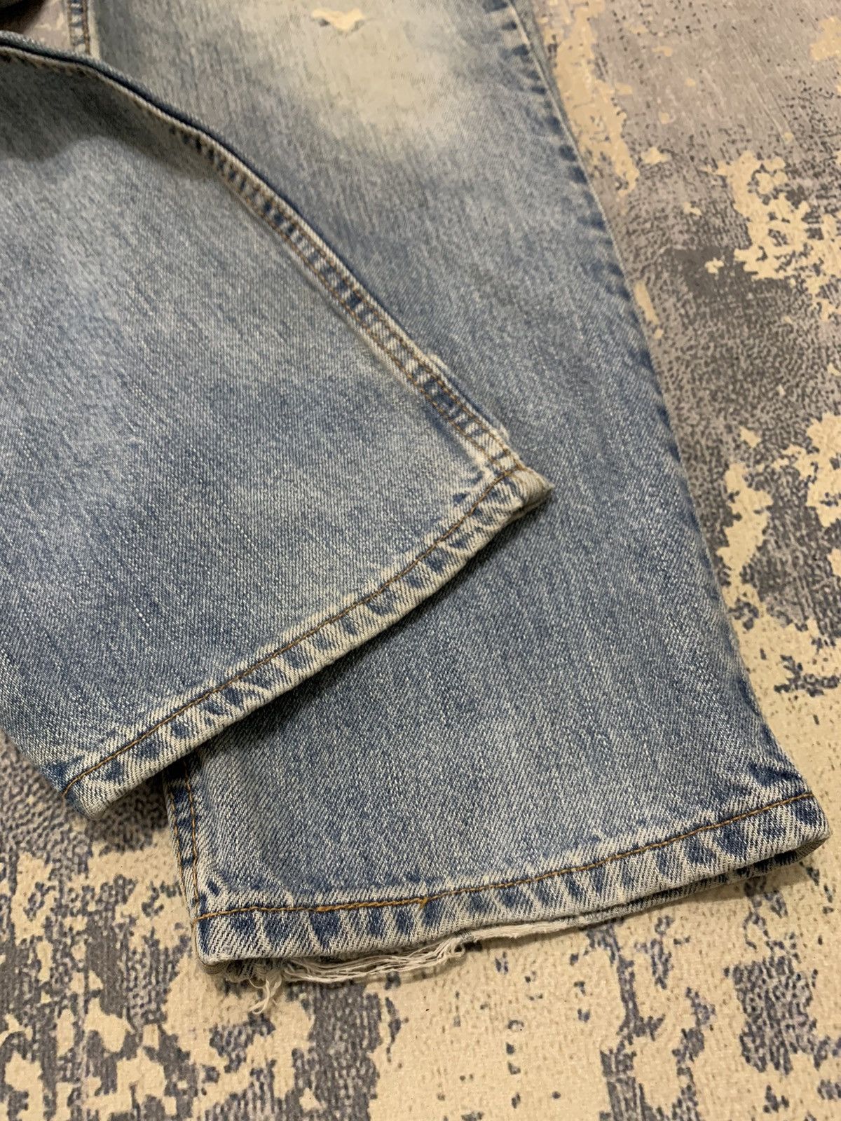 Levi's Vintage Levis 550 Jeans Relaxed Fit Distressed Jeans 30x29.5 Size US 30 / EU 46 - 12 Thumbnail