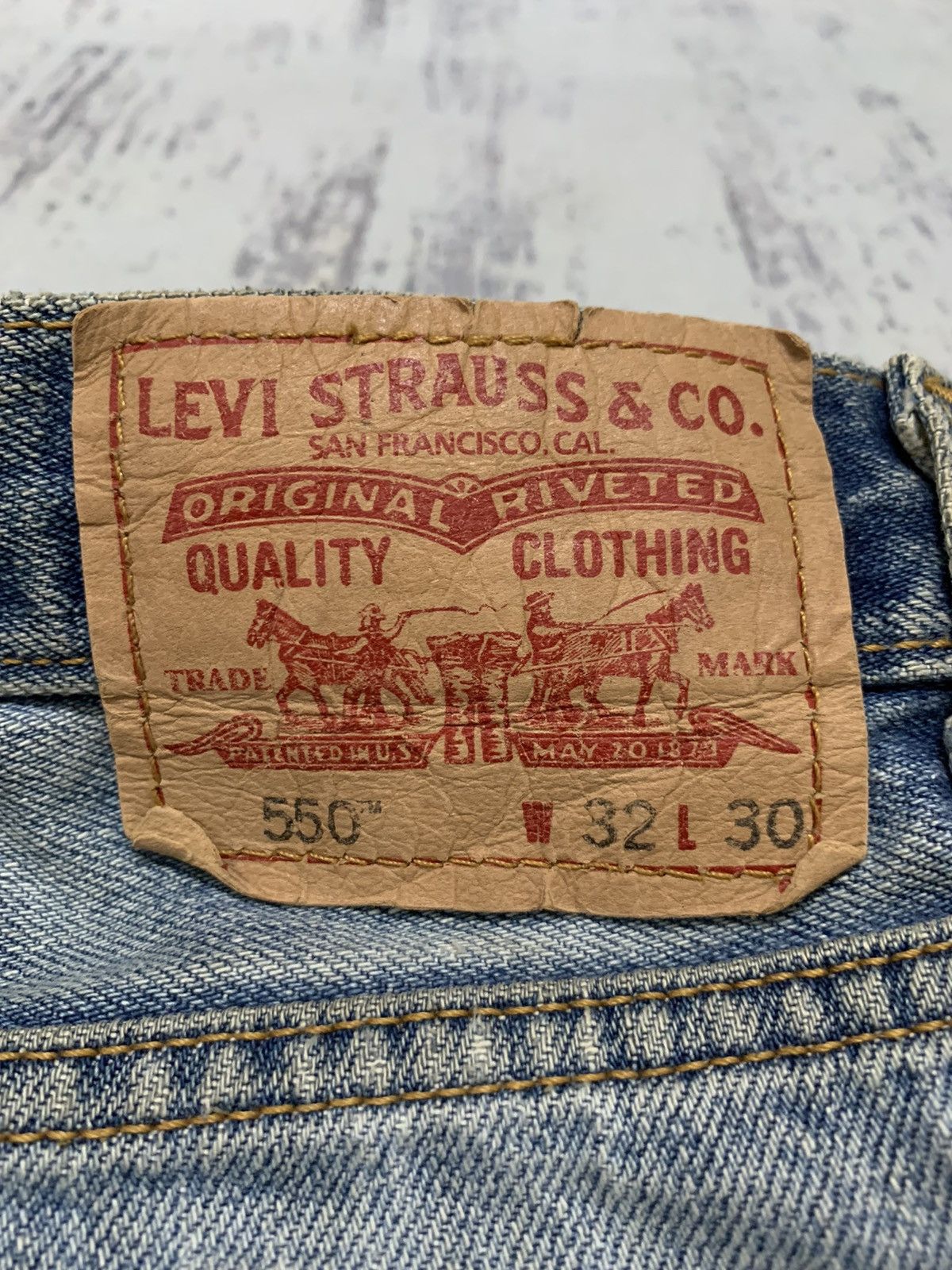 Levi's Vintage Levis 550 Jeans Relaxed Fit Distressed Jeans 30x29.5 Size US 30 / EU 46 - 14 Thumbnail