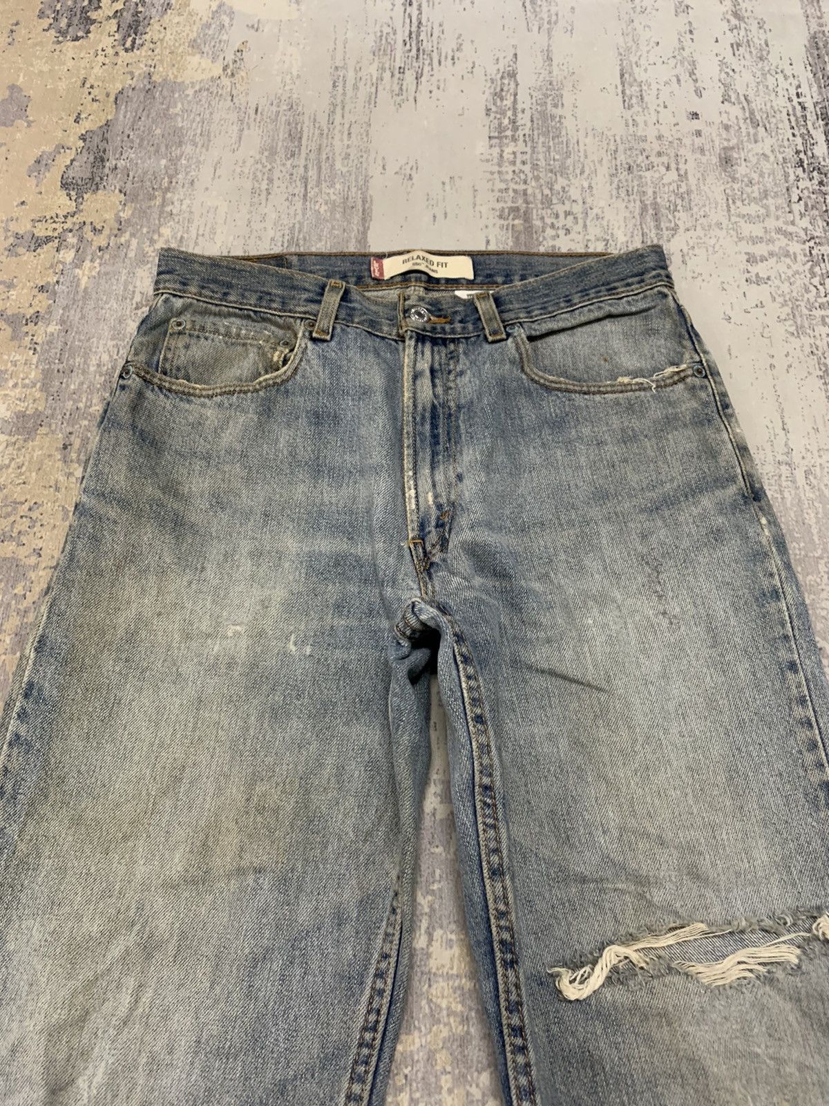 Levi's Vintage Levis 550 Jeans Relaxed Fit Distressed Jeans 30x29.5 Size US 30 / EU 46 - 5 Thumbnail