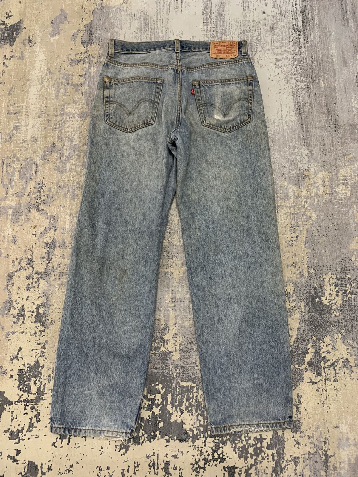 Levi's Vintage Levis 550 Jeans Relaxed Fit Distressed Jeans 30x29.5 Size US 30 / EU 46 - 2 Thumbnail