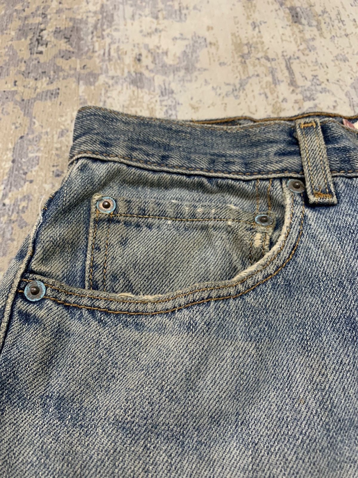 Levi's Vintage Levis 550 Jeans Relaxed Fit Distressed Jeans 30x29.5 Size US 30 / EU 46 - 7 Thumbnail