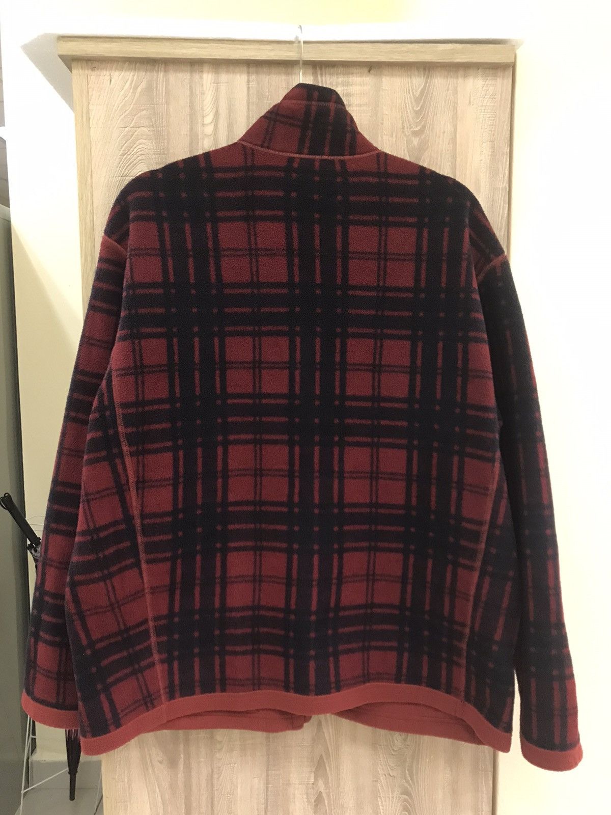 GU UNIQLO Red Reversible Fleece Jacket Size US L / EU 52-54 / 3 - 11 Thumbnail