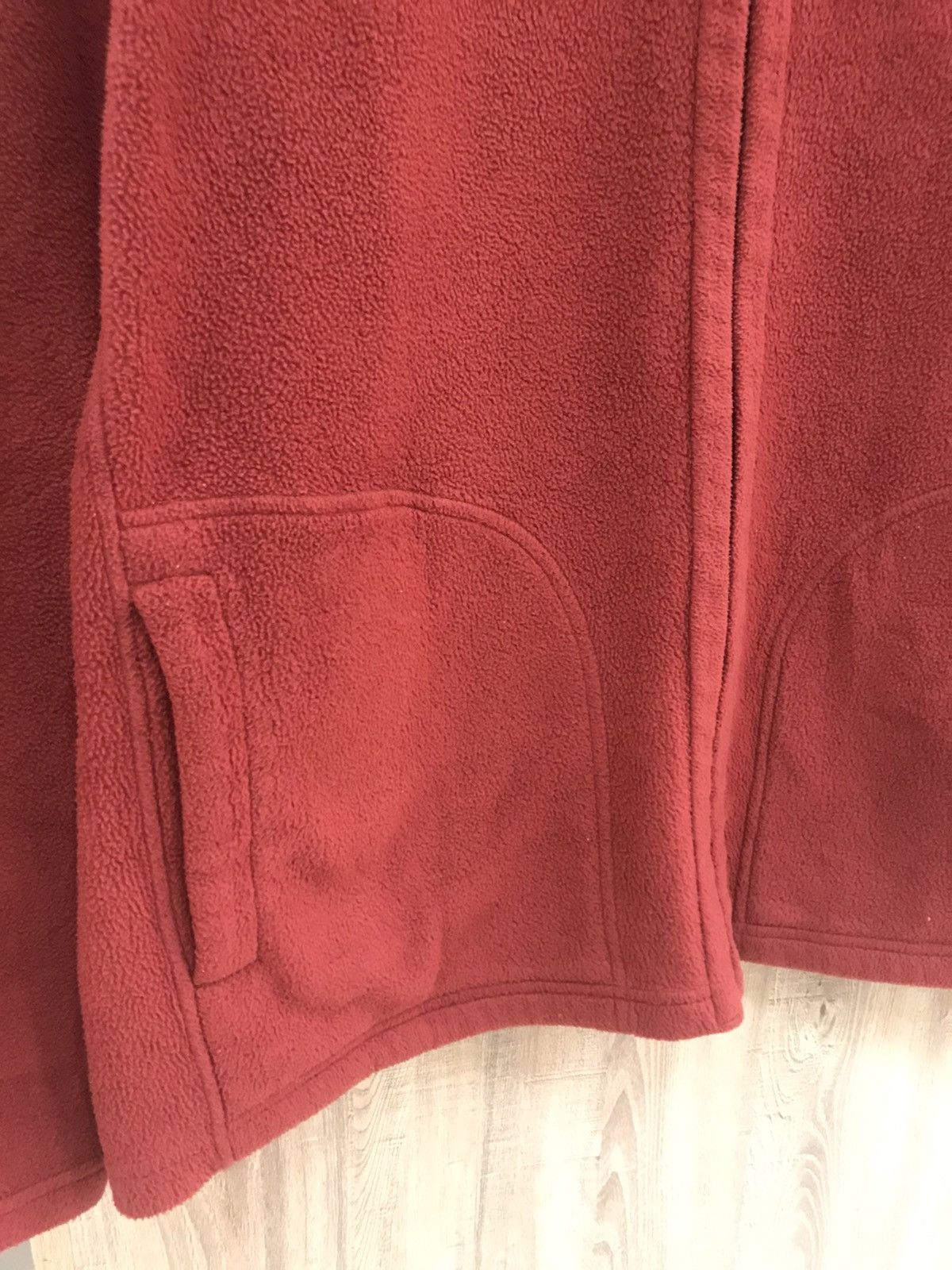 GU UNIQLO Red Reversible Fleece Jacket Size US L / EU 52-54 / 3 - 13 Thumbnail