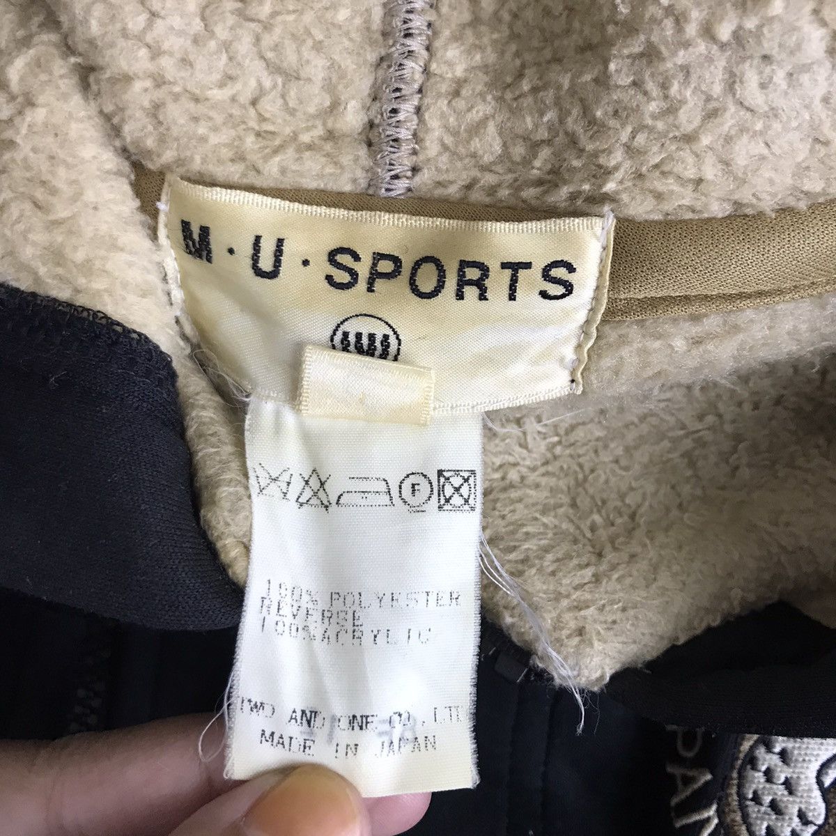 Japanese Brand M.U SPORTS Tokyo Japan Golf Club Company Quilted Long Jacket Size US XL / EU 56 / 4 - 7 Thumbnail