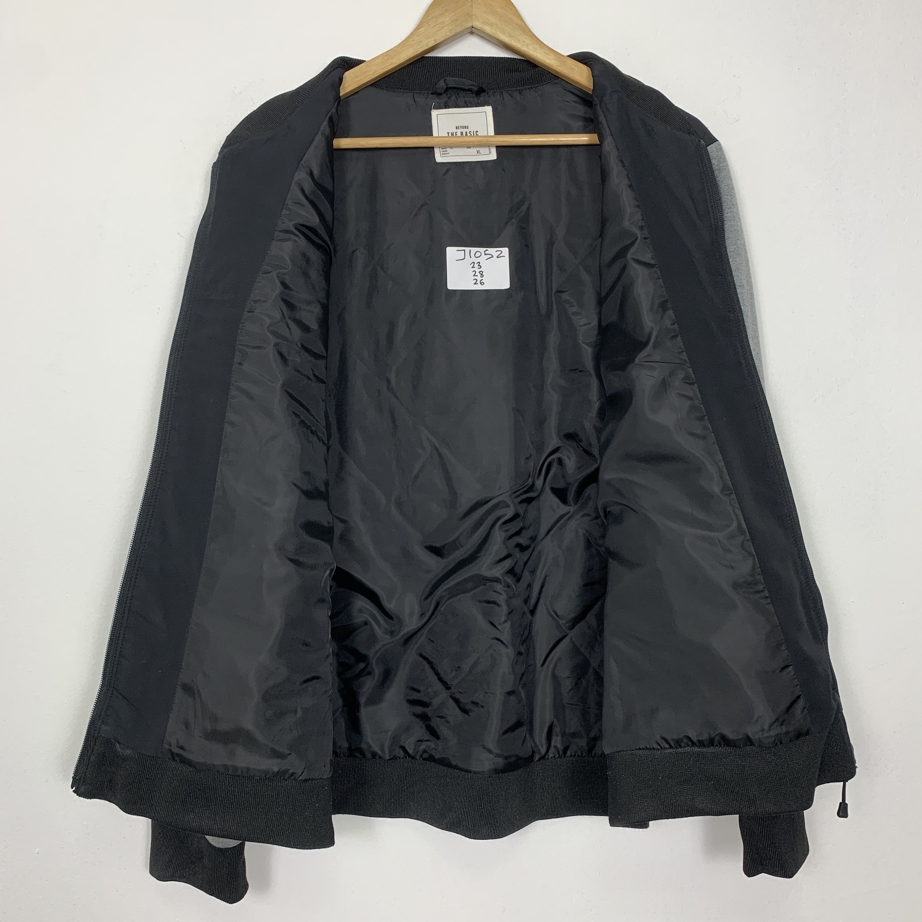 Japanese Brand Vintage BEYOND THE BASIC Quilted Jacket J1052 Size US M / EU 48-50 / 2 - 7 Thumbnail