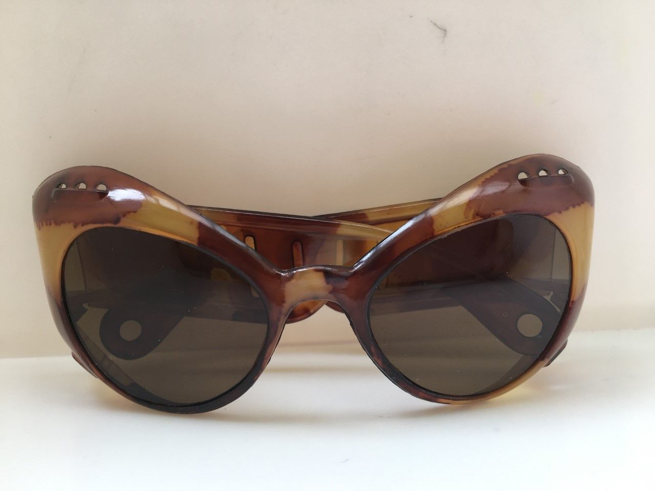 Vintage '38 MOD BAUHAUS POST DECO INCOGNITO SUNGLASSES Size ONE SIZE - 6 Thumbnail