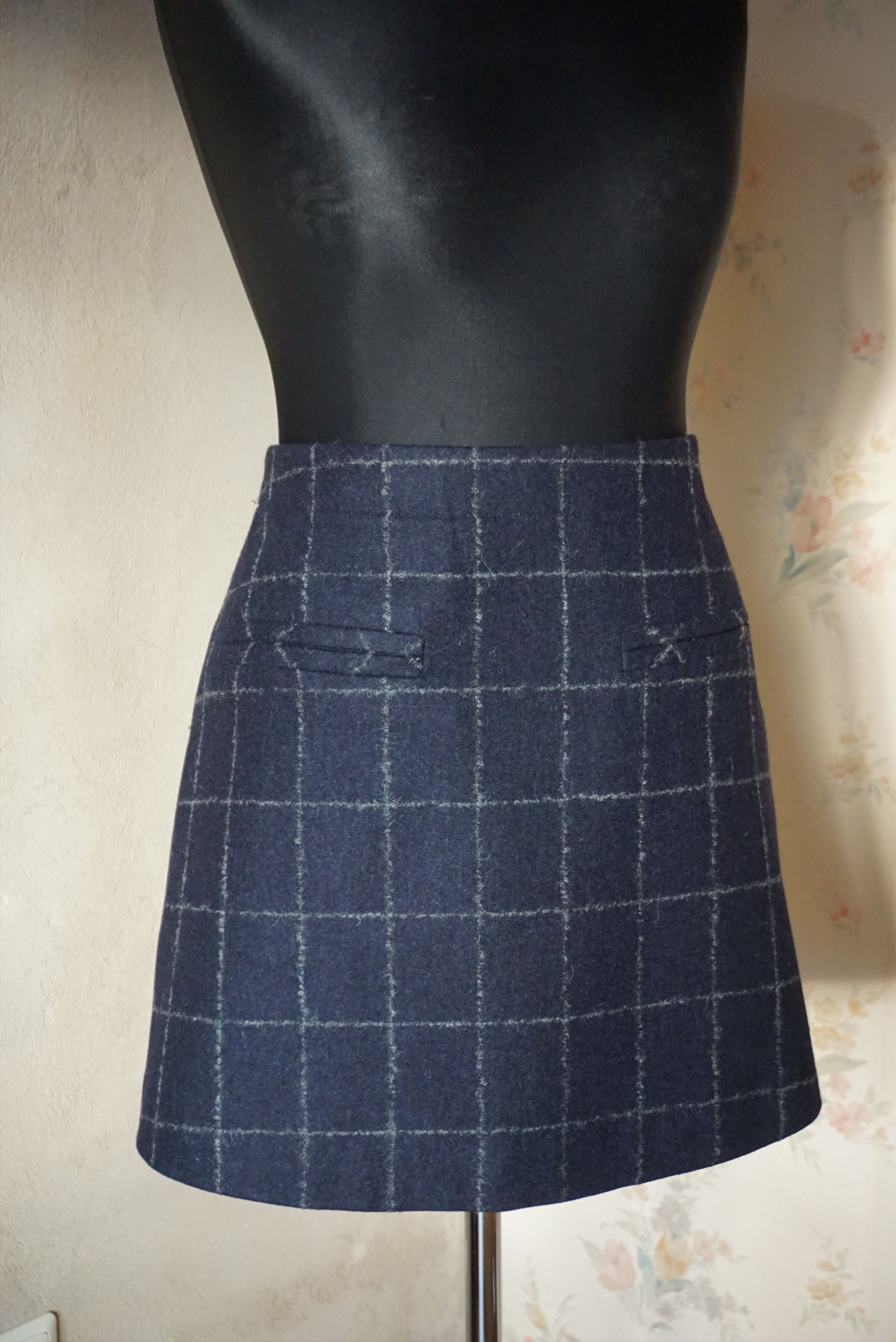 Designer Women RPR$250 SUISTUDIO L 12 40 100% wool mini ALFIE skirt Size 28" / US 6 / IT 42 - 3 Thumbnail
