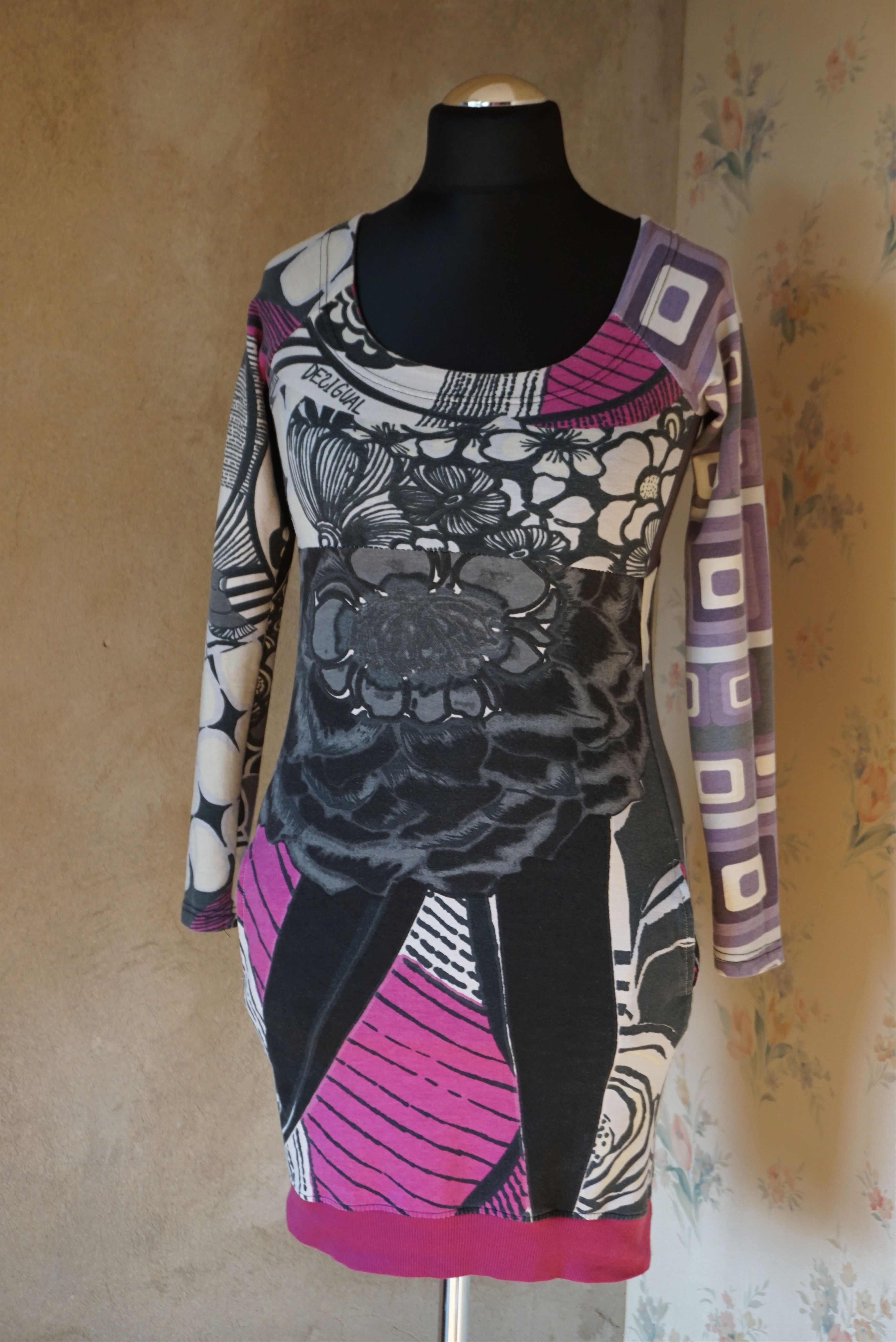 Designer Womens Desigual dress XS 0/2/4 patterned jersey casual tunic Size XS / US 0-2 / IT 36-38 - 2 Thumbnail