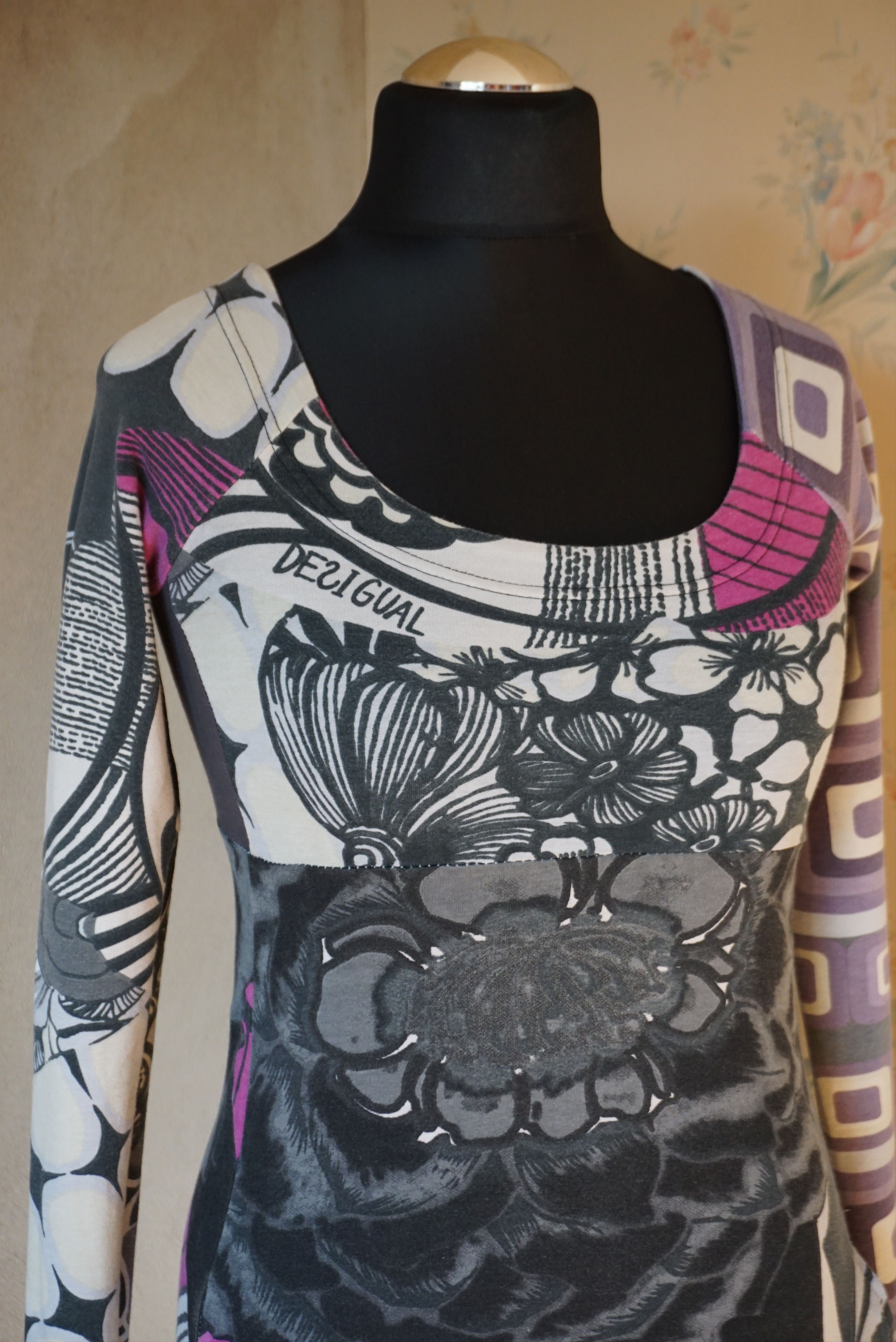Designer Womens Desigual dress XS 0/2/4 patterned jersey casual tunic Size XS / US 0-2 / IT 36-38 - 8 Thumbnail