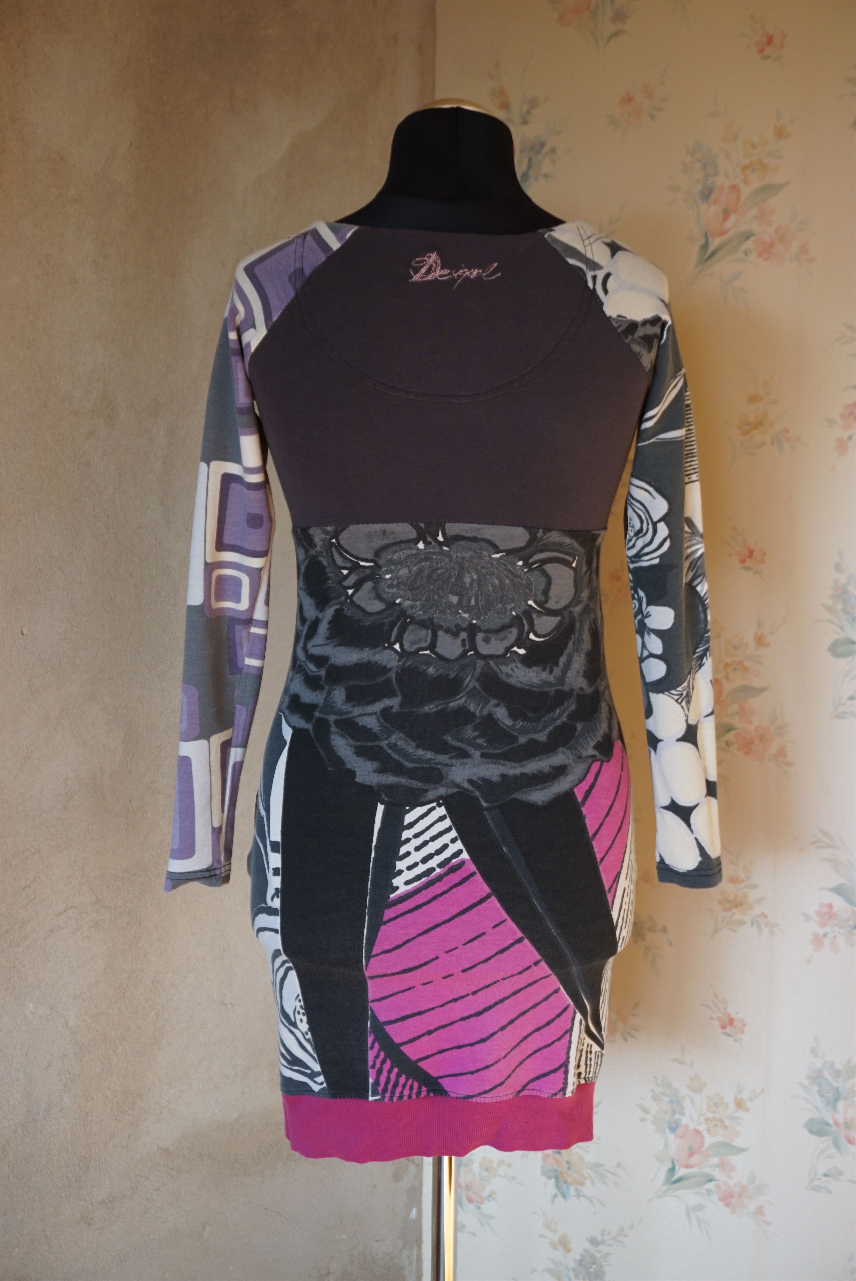 Designer Womens Desigual dress XS 0/2/4 patterned jersey casual tunic Size XS / US 0-2 / IT 36-38 - 12 Thumbnail