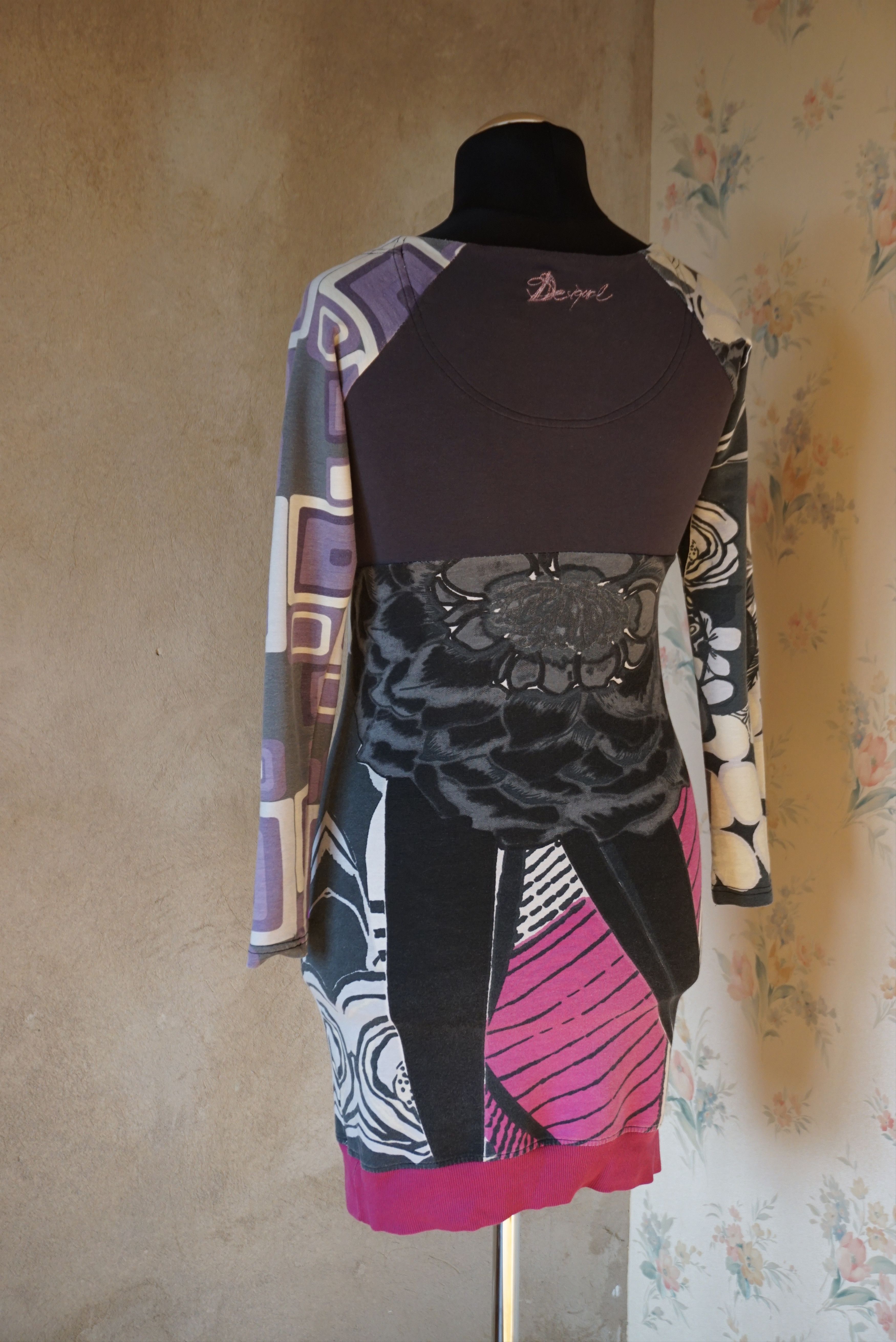 Designer Womens Desigual dress XS 0/2/4 patterned jersey casual tunic Size XS / US 0-2 / IT 36-38 - 4 Thumbnail