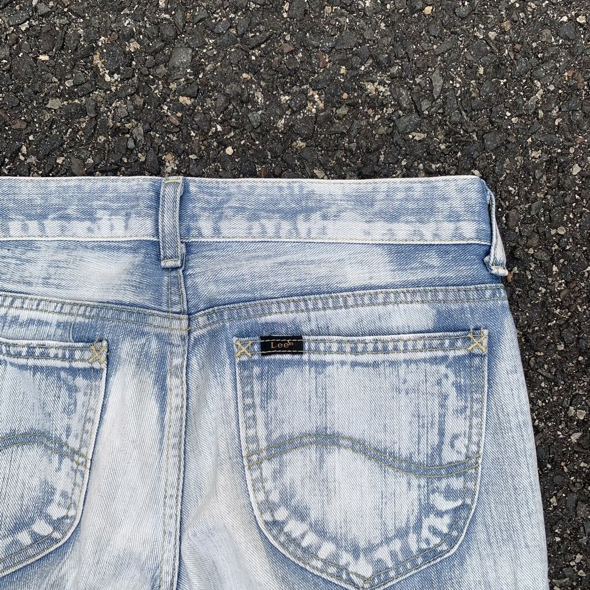 Lee SUPER DISTRESSED! Lee Light Wash Jeans Ripped Ankle Pants Size US 29 - 12 Thumbnail