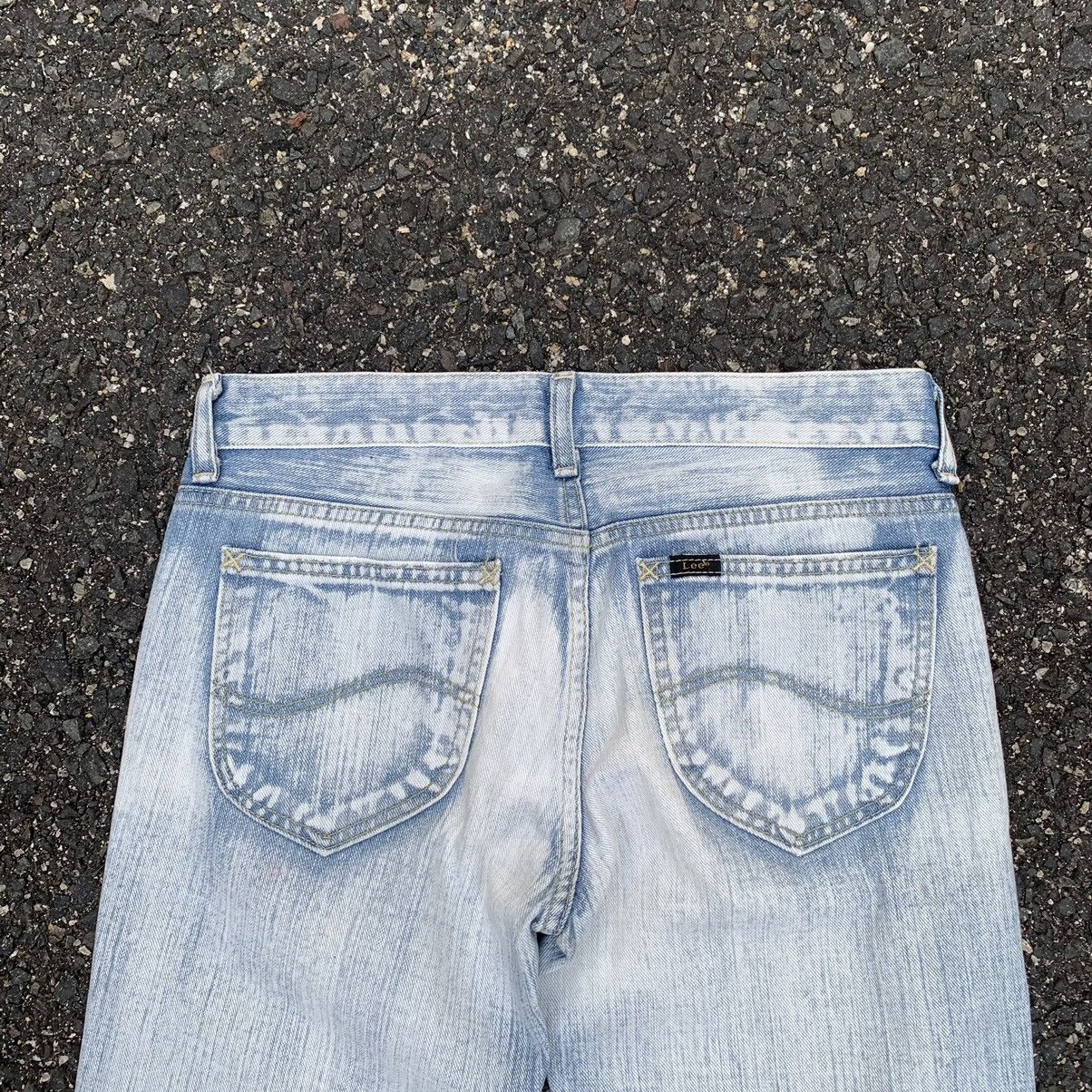 Lee SUPER DISTRESSED! Lee Light Wash Jeans Ripped Ankle Pants Size US 29 - 11 Thumbnail