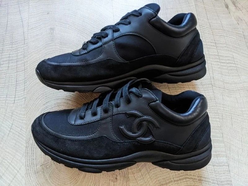 chanel low top trainer cc white