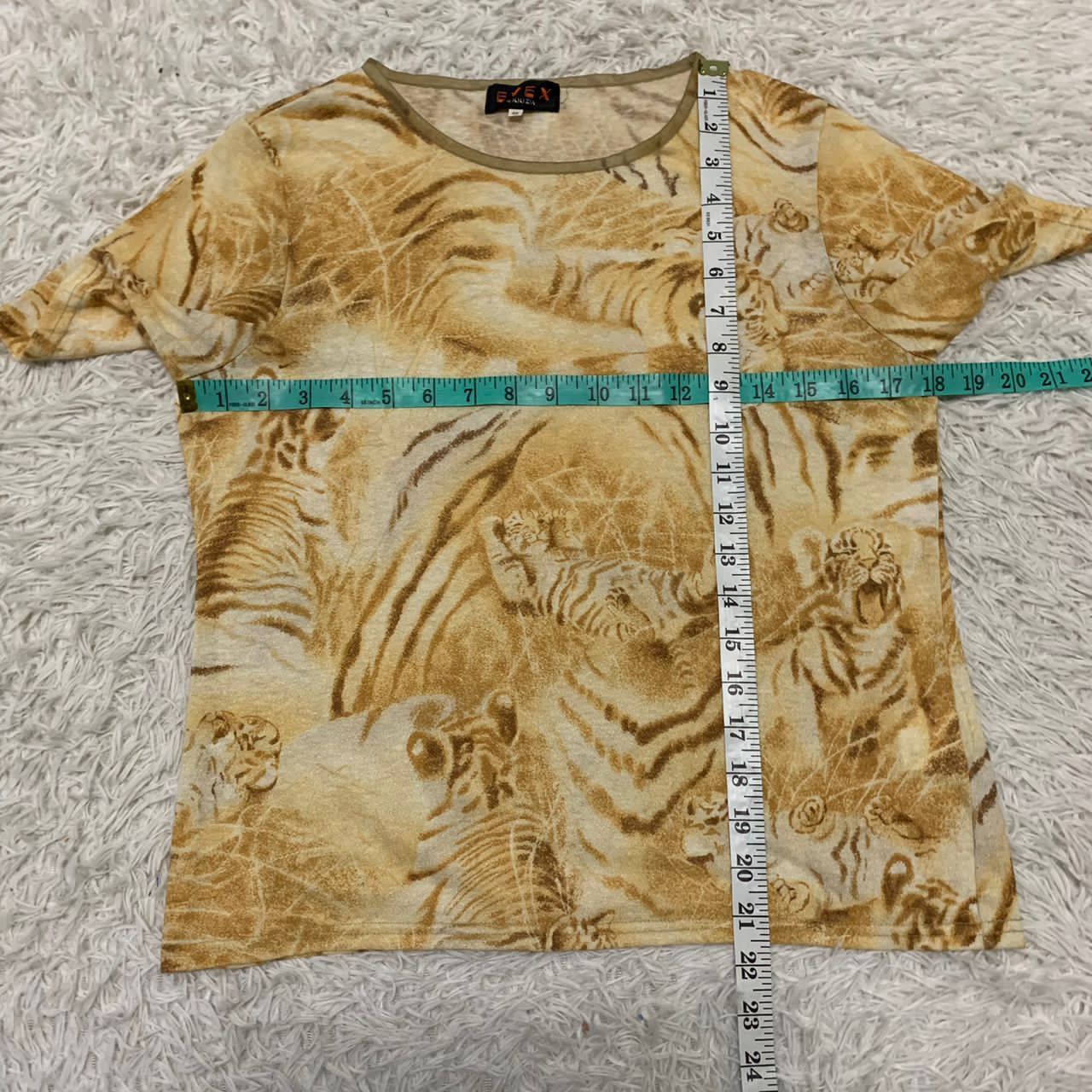 Japanese Brand Tiger printed tshirt Evex by Krizia made in Japan Size S / US 4 / IT 40 - 6 Thumbnail