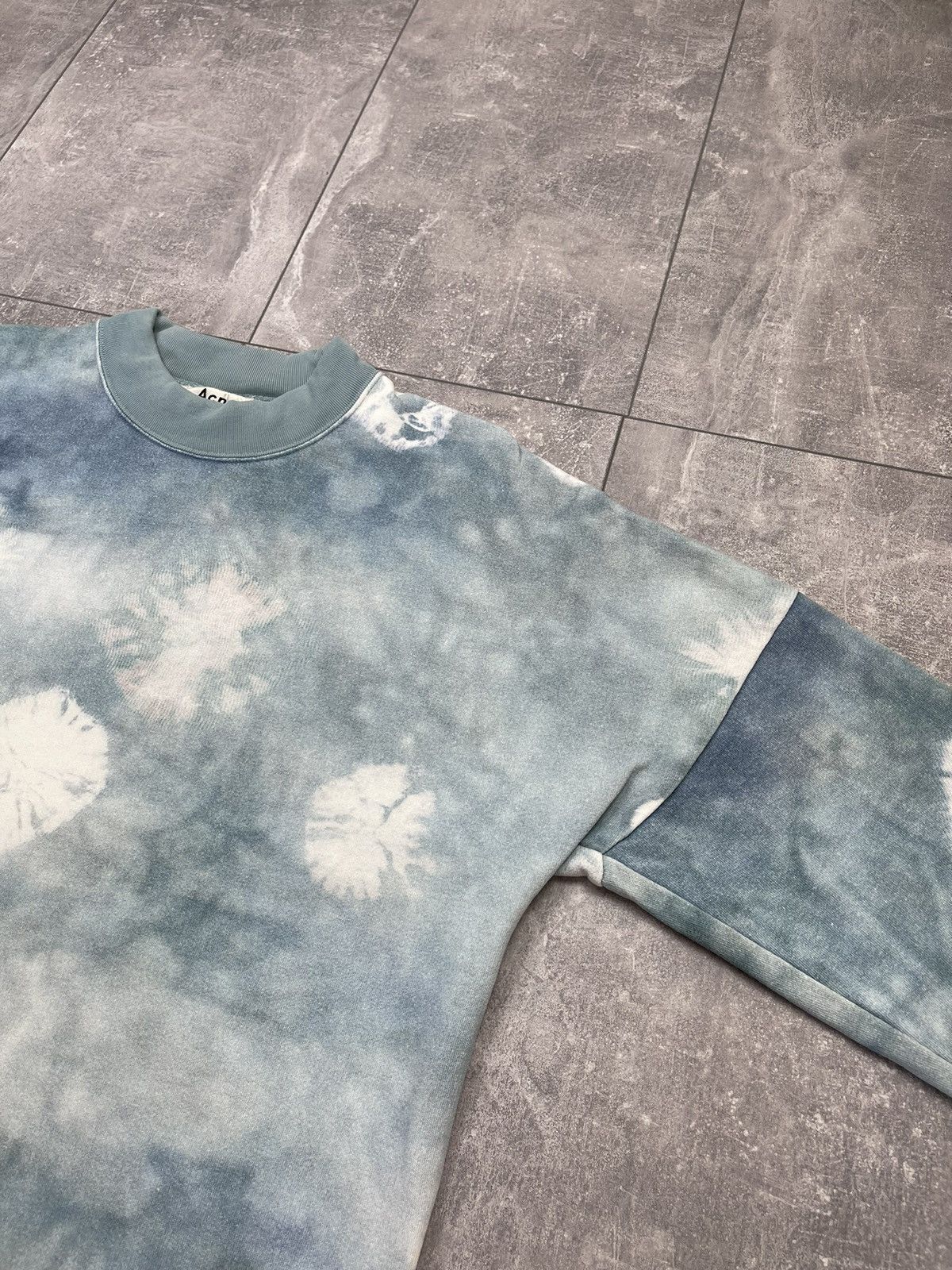 Acne Studios Acne Studios Felke Bleach PSS18 Tie-Dye Blue Sweatshirt Size US L / EU 52-54 / 3 - 9 Thumbnail
