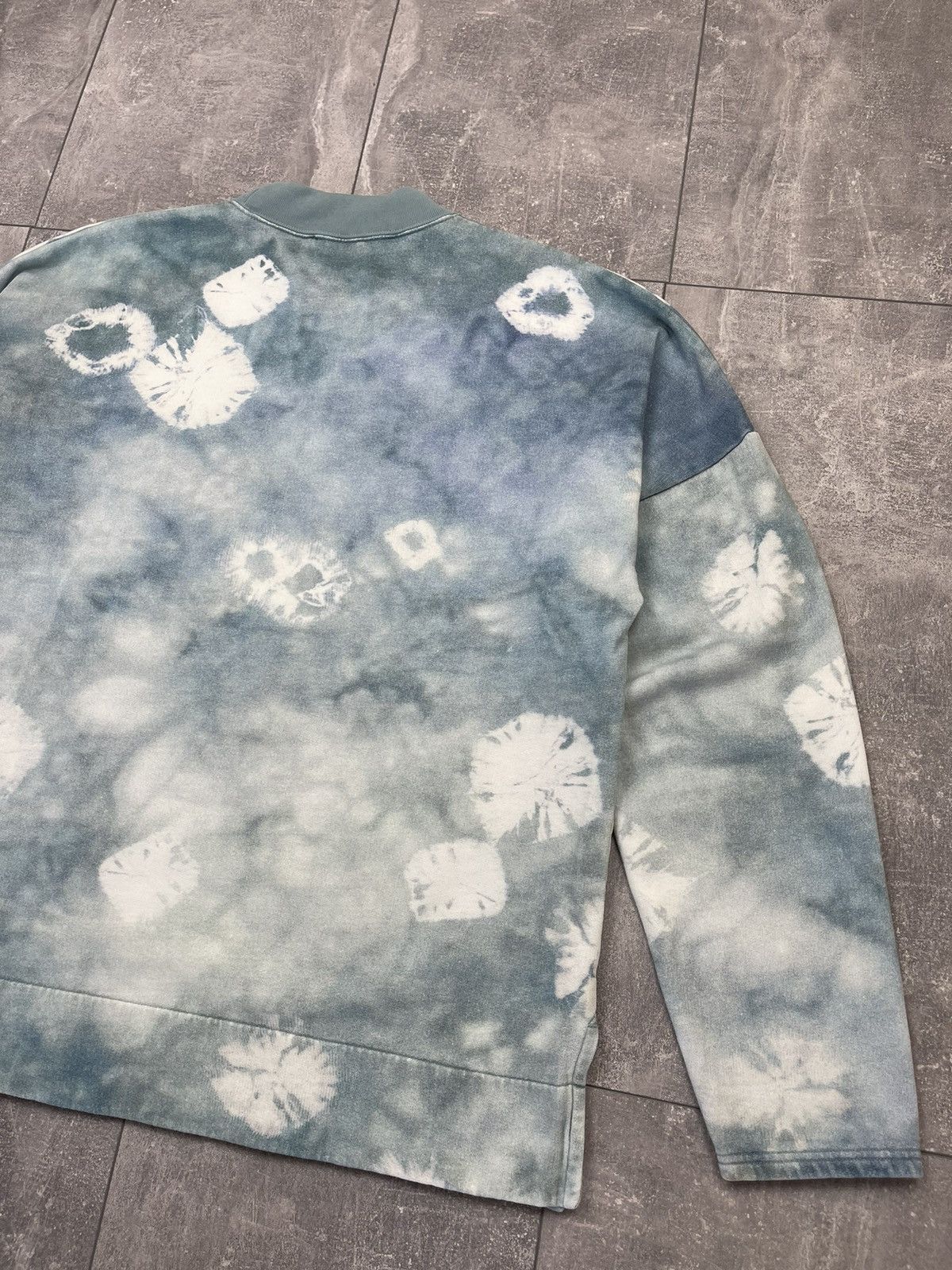 Acne Studios Acne Studios Felke Bleach PSS18 Tie-Dye Blue Sweatshirt Size US L / EU 52-54 / 3 - 14 Thumbnail