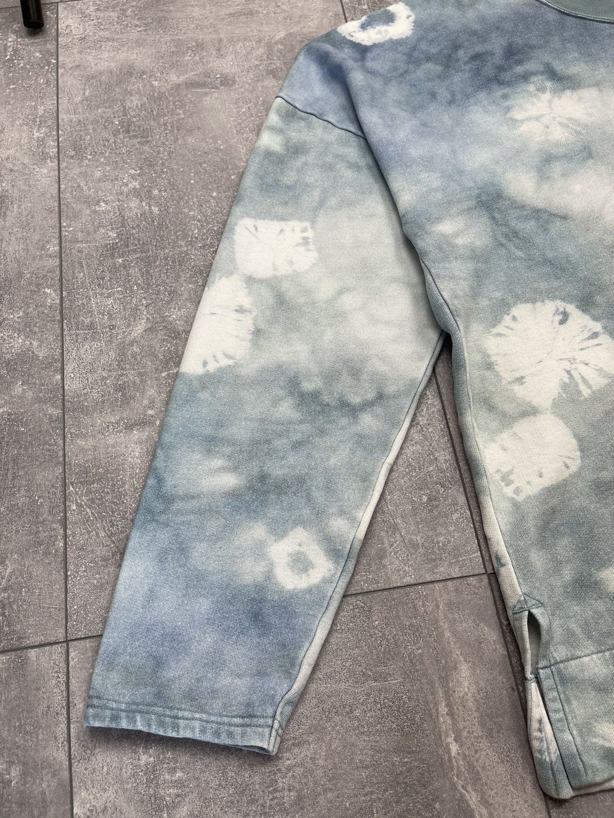 Acne Studios Acne Studios Felke Bleach PSS18 Tie-Dye Blue Sweatshirt Size US L / EU 52-54 / 3 - 6 Thumbnail
