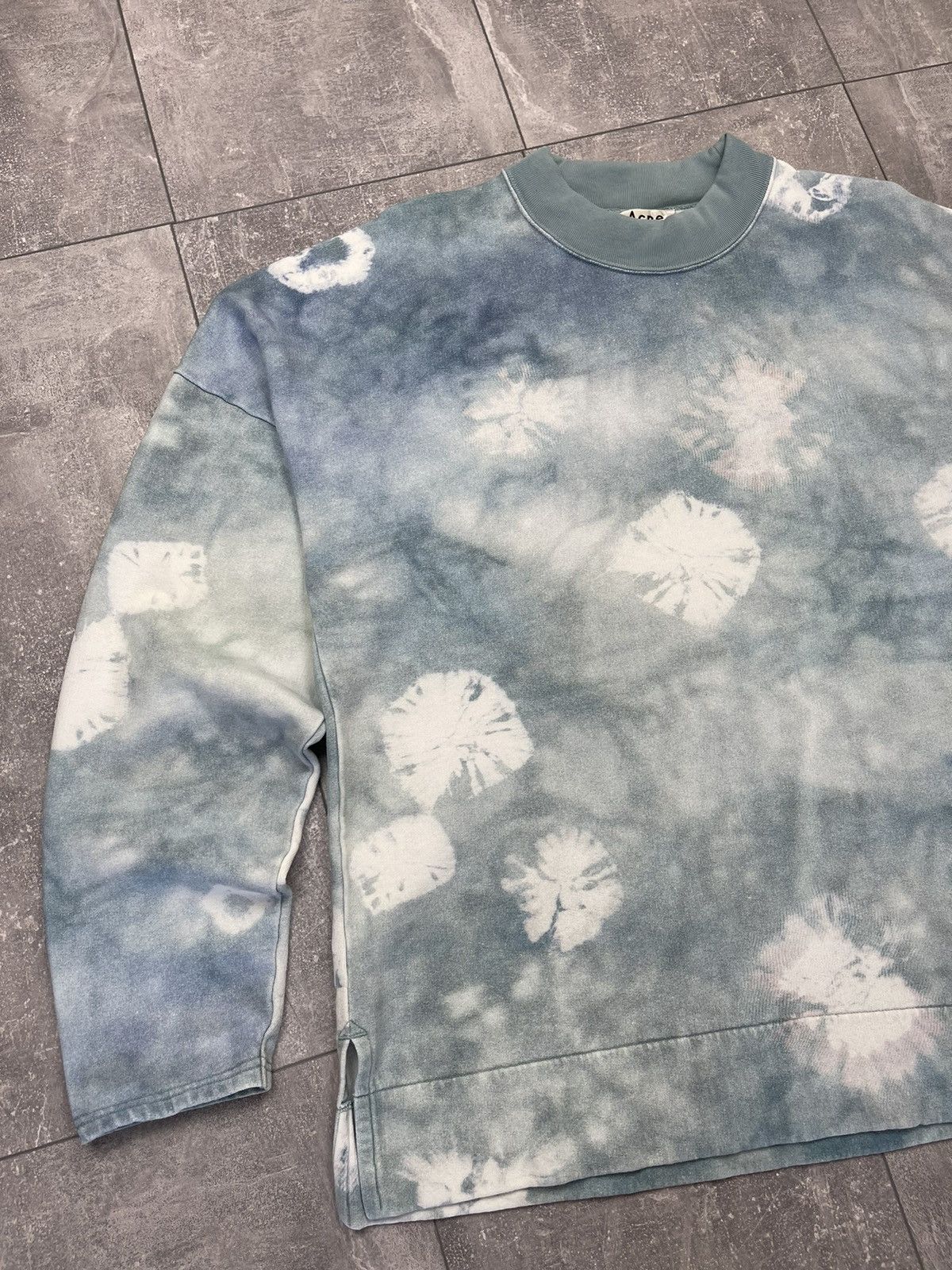 Acne Studios Acne Studios Felke Bleach PSS18 Tie-Dye Blue Sweatshirt Size US L / EU 52-54 / 3 - 4 Thumbnail