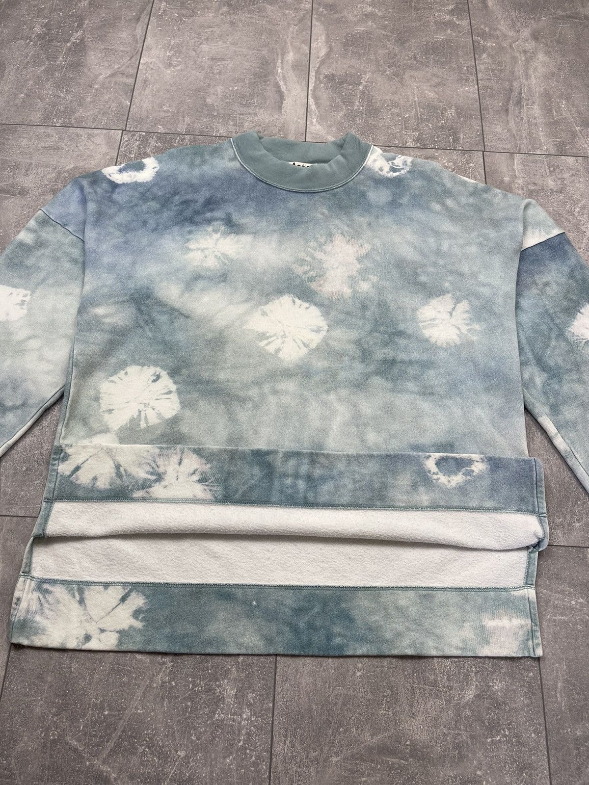 Acne Studios Acne Studios Felke Bleach PSS18 Tie-Dye Blue Sweatshirt Size US L / EU 52-54 / 3 - 10 Thumbnail