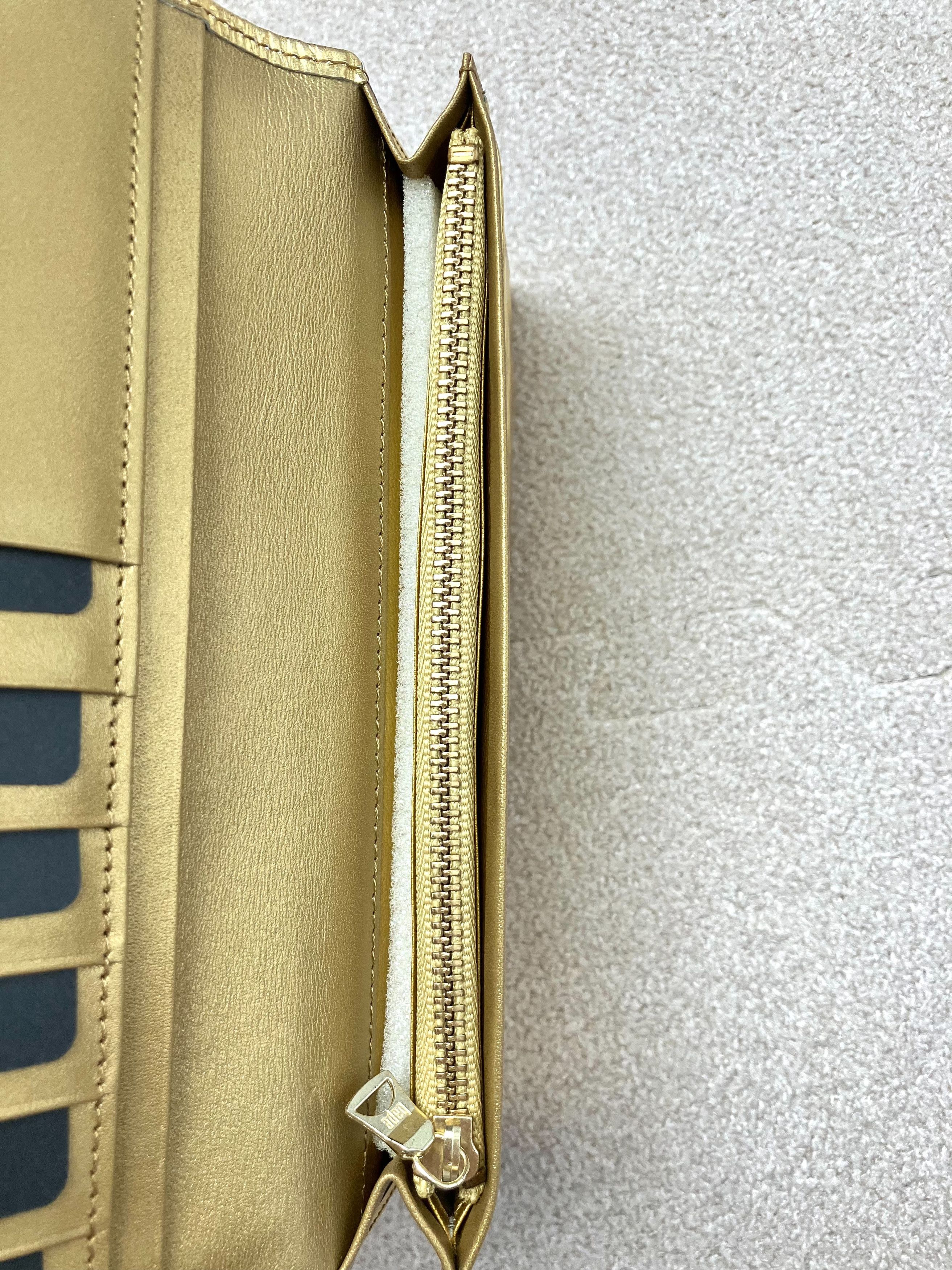 Bape [NEW] Bape Gold Long Wallet Coin Case From Japan Size ONE SIZE - 7 Thumbnail