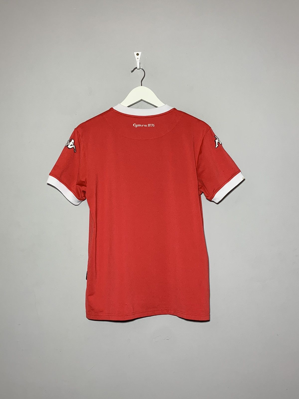Kappa × Vintage Wales Kappa 2006 Vintage Football Shirt Size US L / EU 52-54 / 3 - 8 Thumbnail