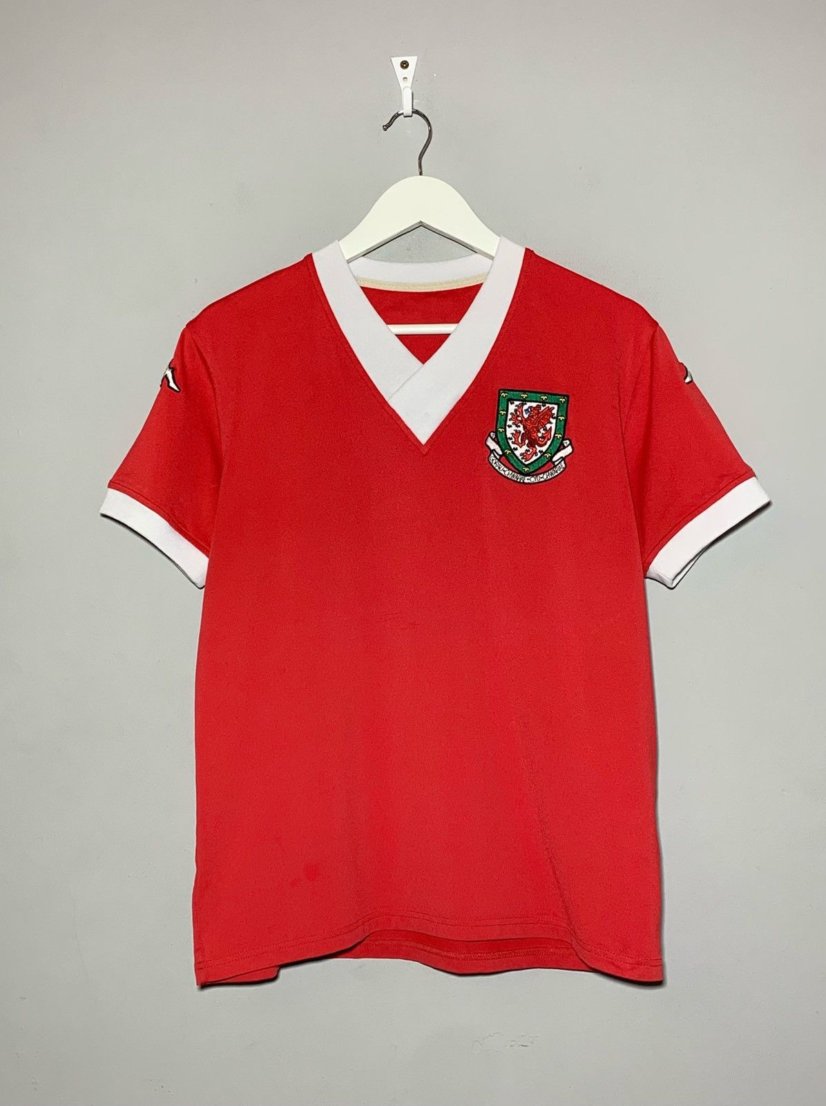Kappa × Vintage Wales Kappa 2006 Vintage Football Shirt Size US L / EU 52-54 / 3 - 1 Thumbnail