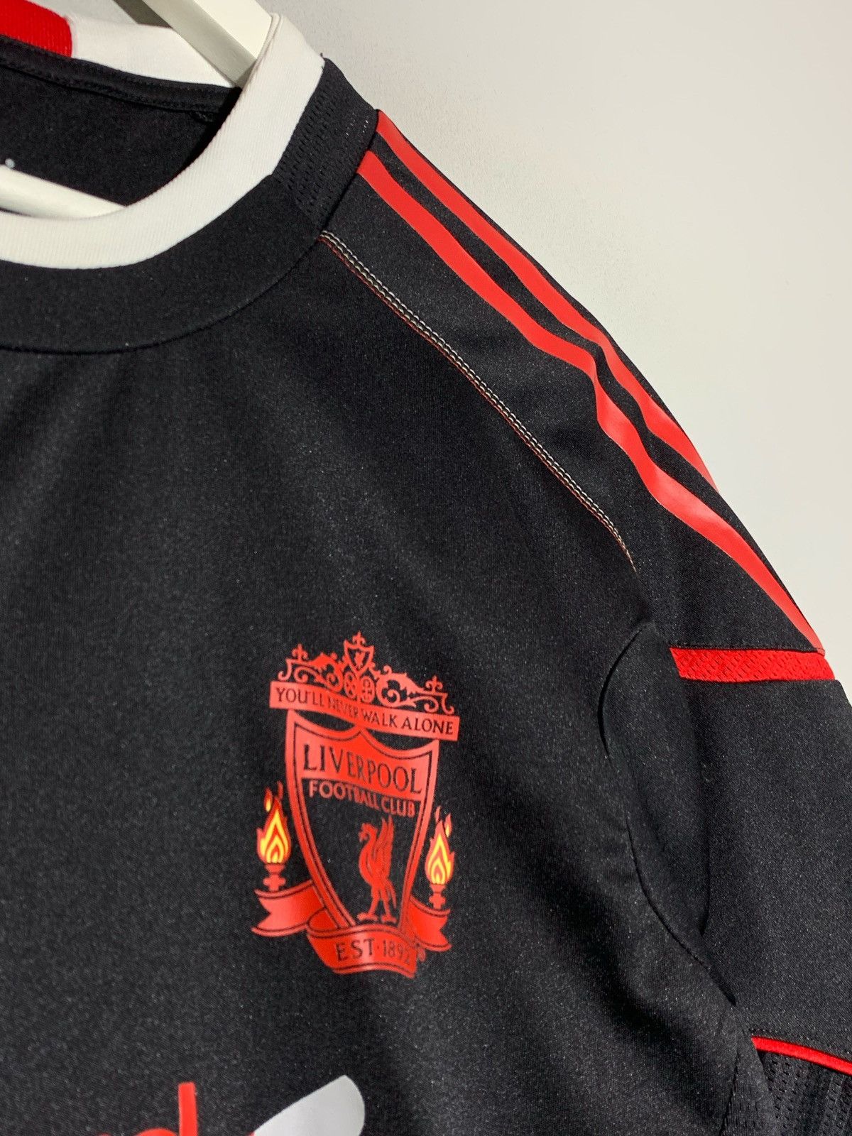 Adidas × Vintage Adidas Liverpool 2010 Y2k Blokecore style football shirt Size US L / EU 52-54 / 3 - 4 Thumbnail