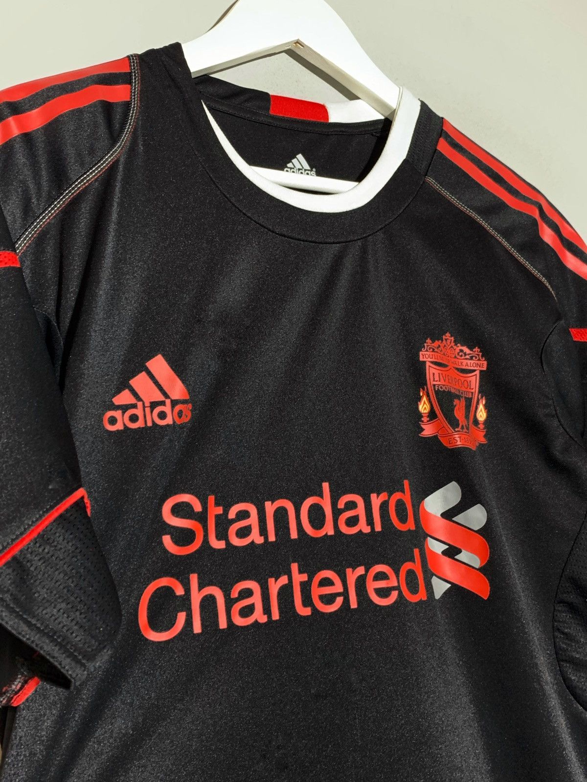 Adidas × Vintage Adidas Liverpool 2010 Y2k Blokecore style football shirt Size US L / EU 52-54 / 3 - 3 Thumbnail