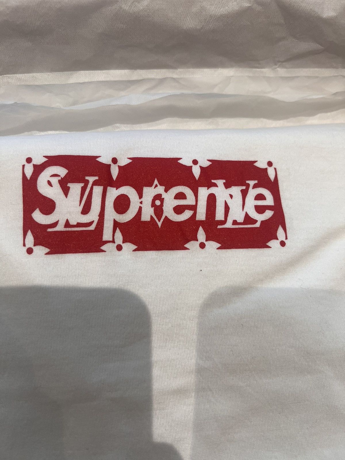 Louis Vuitton × Supreme LV X Supreme TShirt Size US S / EU 44-46 / 1 - 3 Thumbnail