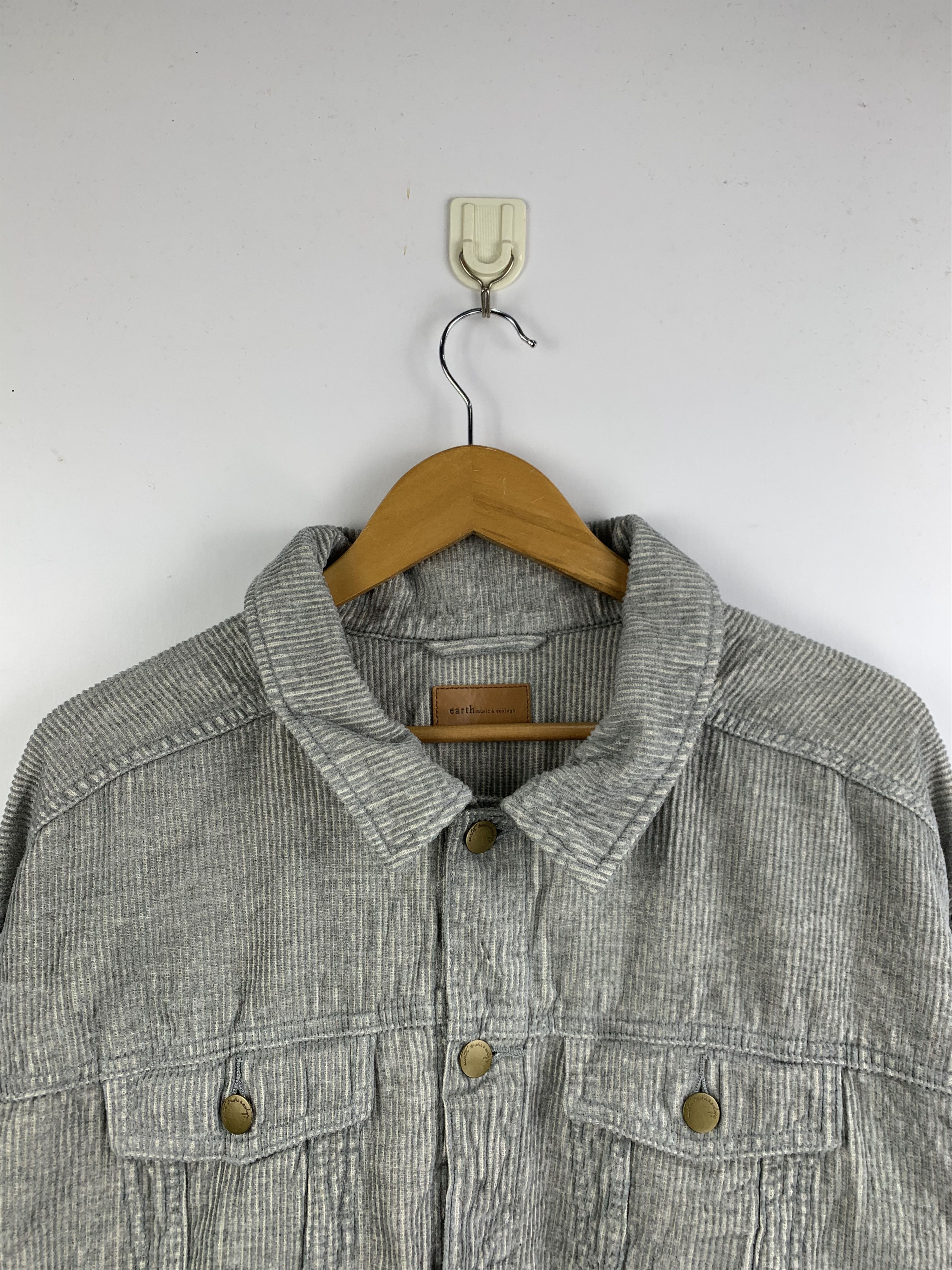 Vintage Vintage EARTH Button Up Velvet Finish Denim Bomber Jacket Size US M / EU 48-50 / 2 - 3 Thumbnail